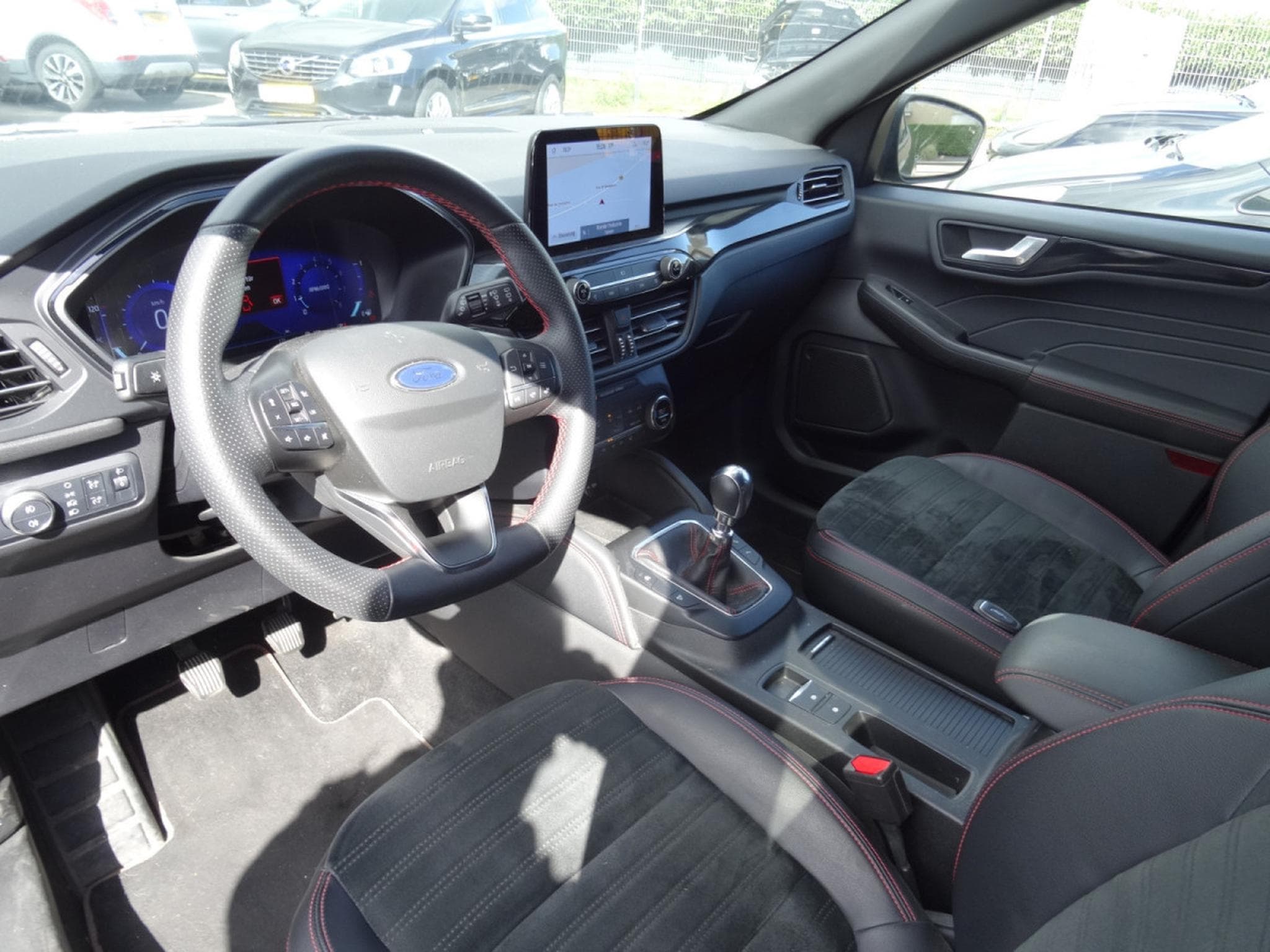 Ford Kuga 1.5 ST-LINE X 150CV (2022) - Photo 21