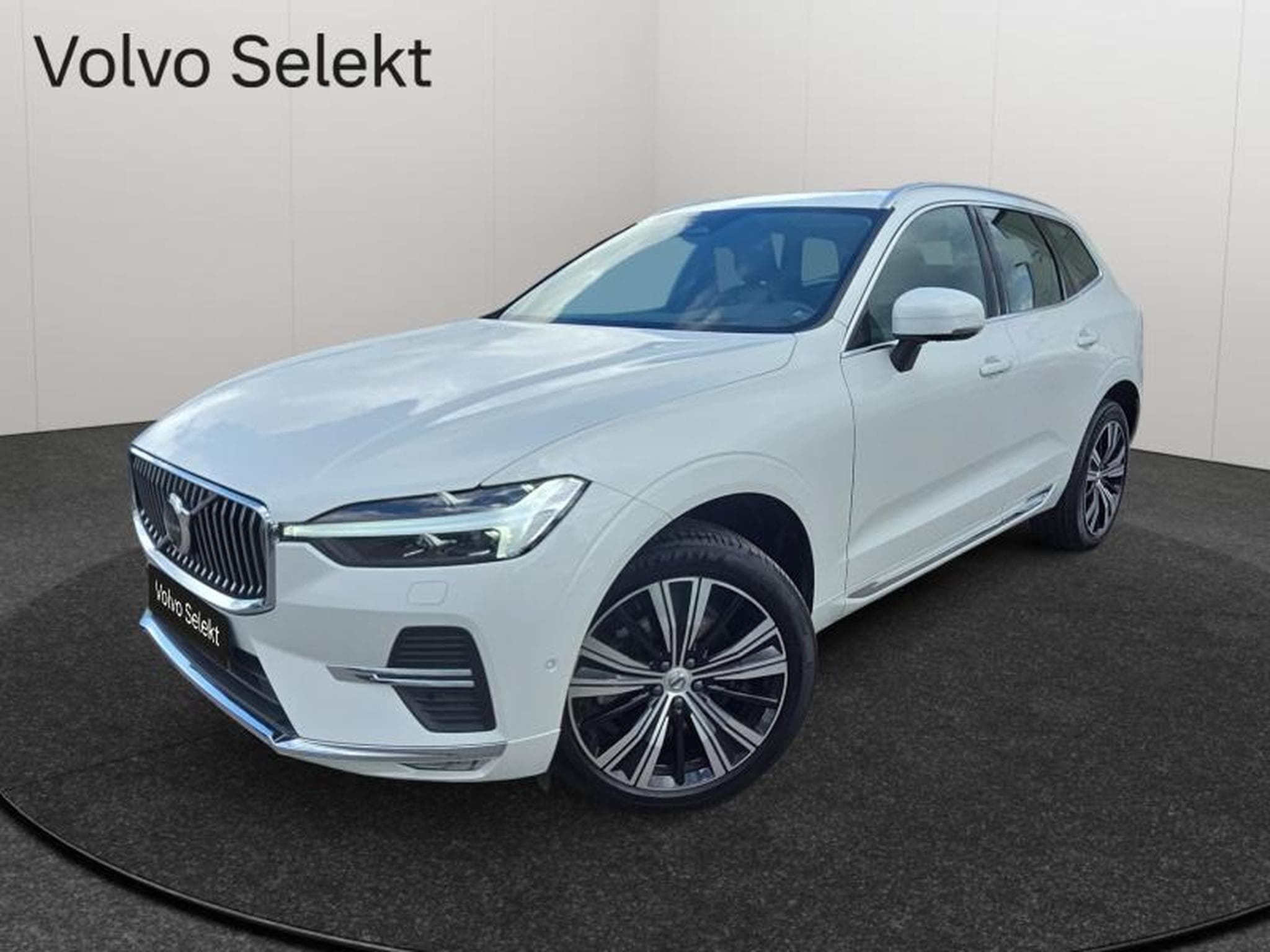 Volvo XC60 B4 Ultimate Bright / Essence (2022) - Foto 1