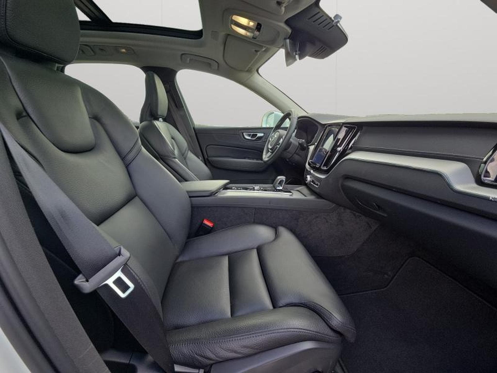 Volvo XC60 B4 Ultimate Bright / Essence (2022) - Foto 14