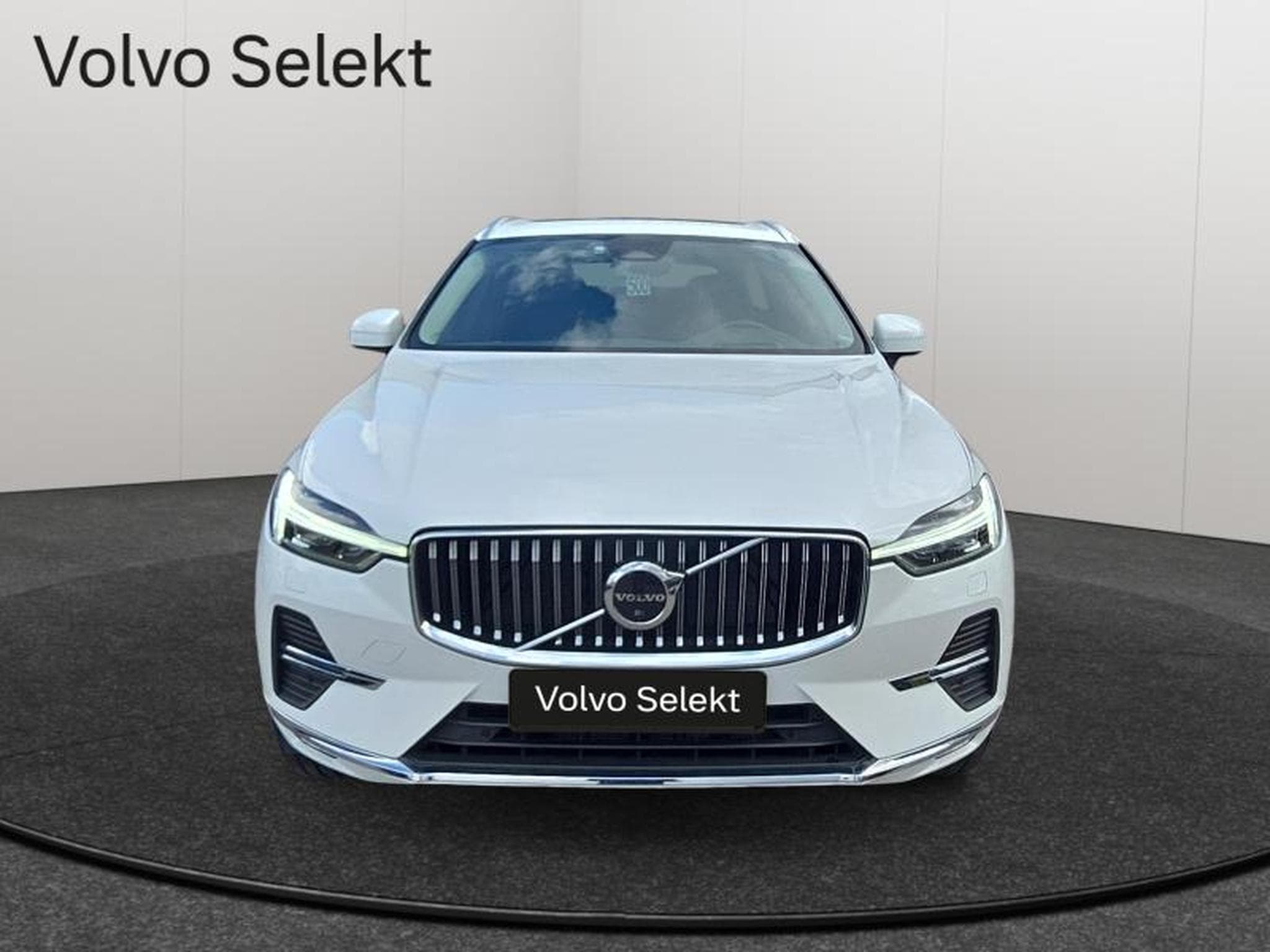 Volvo XC60 B4 Ultimate Bright / Essence (2022) - Foto 4