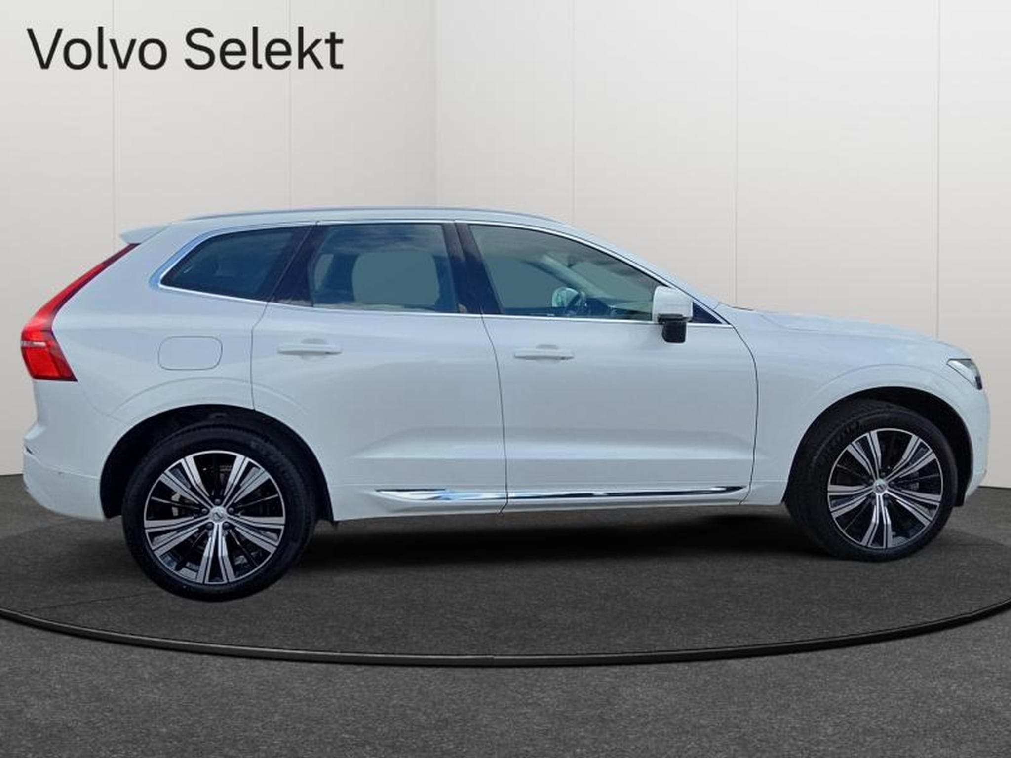 Volvo XC60 B4 Ultimate Bright / Essence (2022) - Foto 6