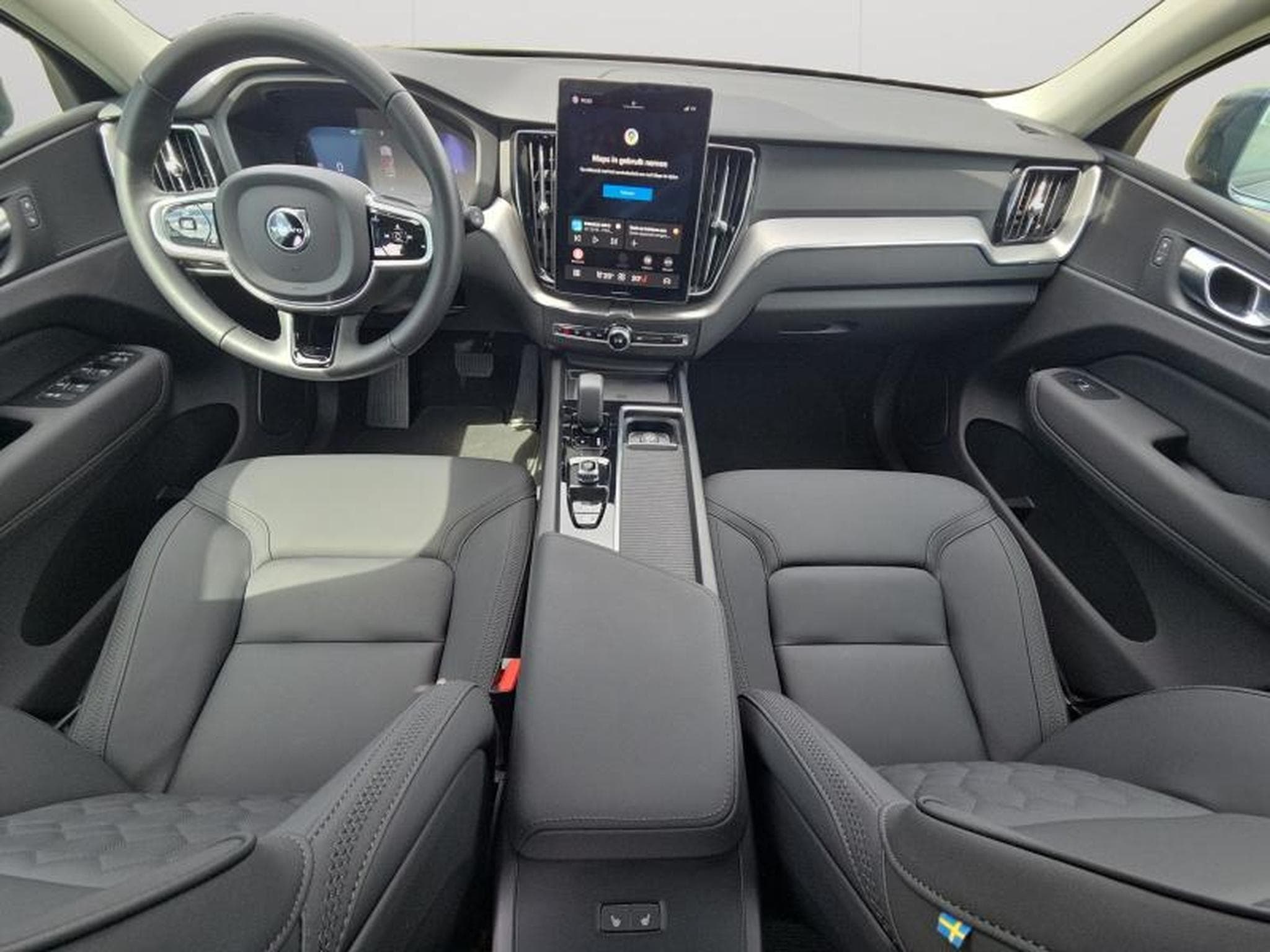 Volvo XC60 B5 Core / Essence (2025) - Photo 3