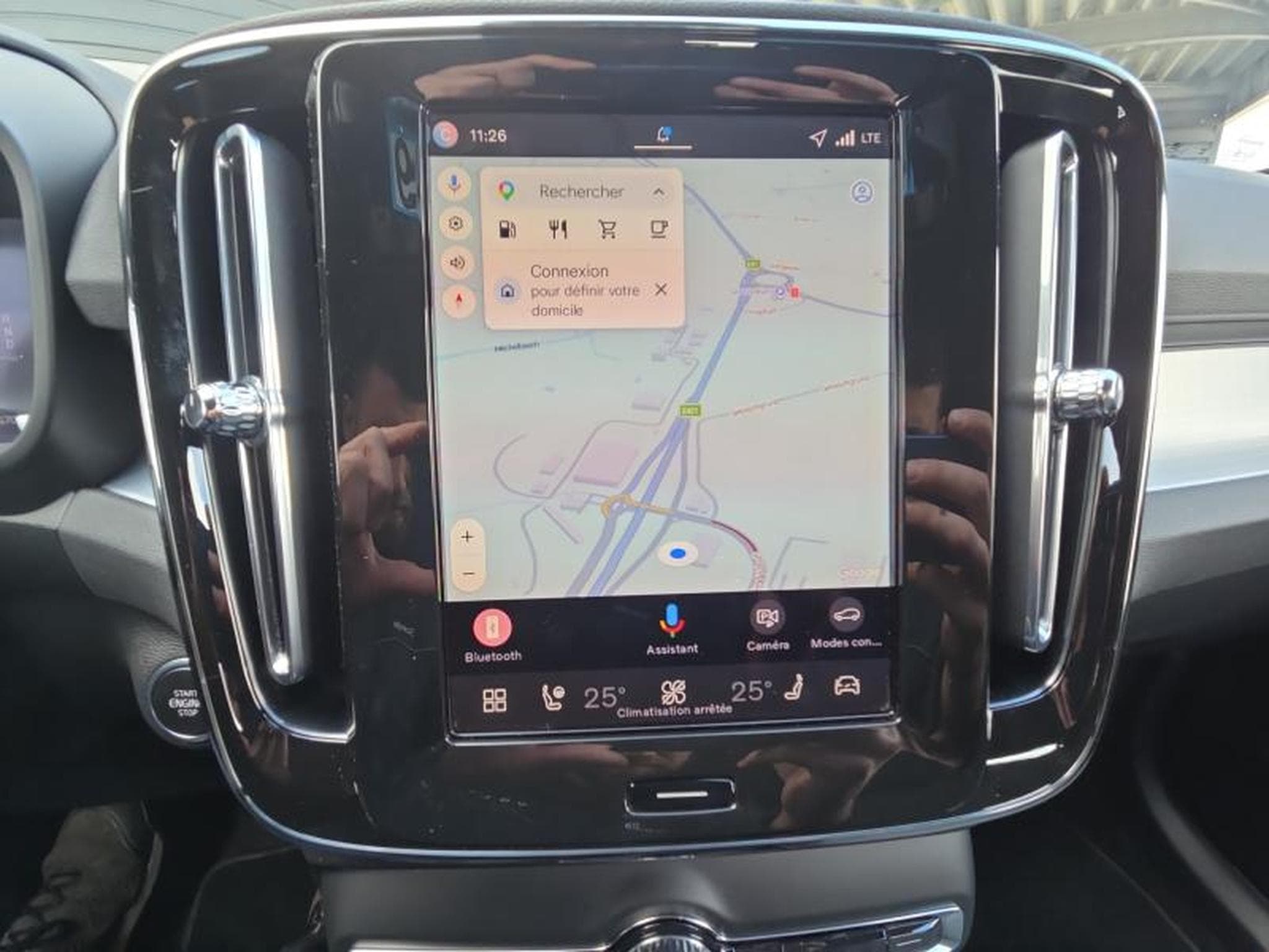 Volvo XC40 B3 Plus Dark / Essence (2025) - Photo 12