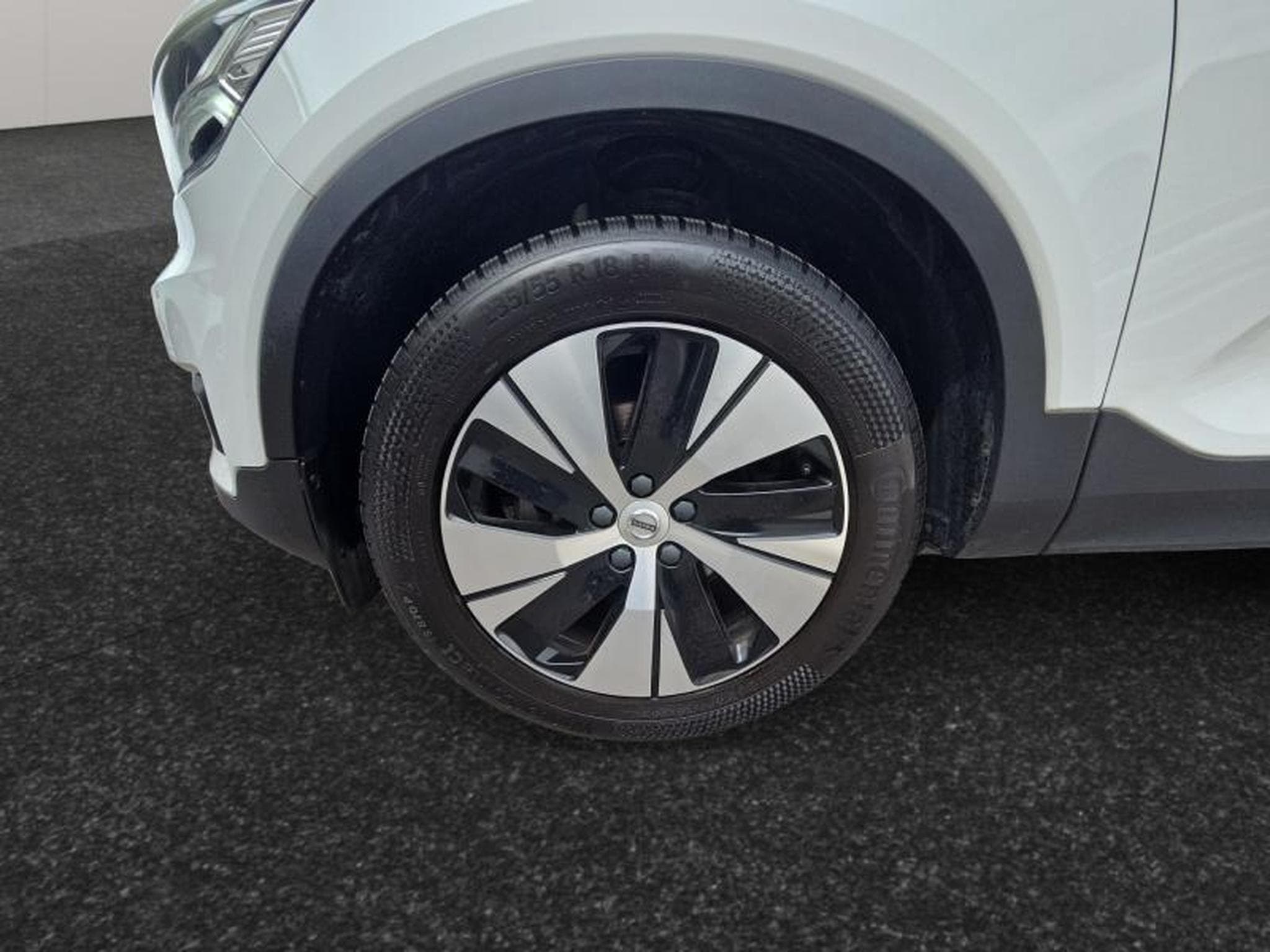 Volvo XC40 T3 Momentum Pro / Essence (2021) - Photo 11