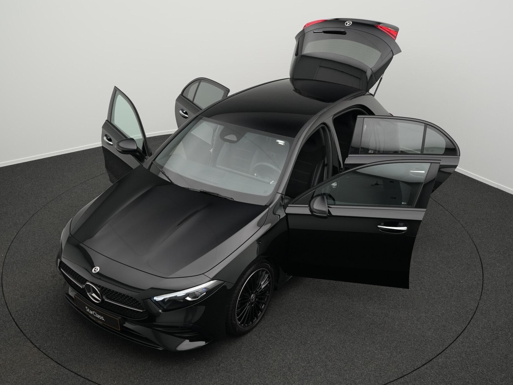 Mercedes A 200 d AMG-Line Multi+Kamera+Night+19" (2025) - Foto 12