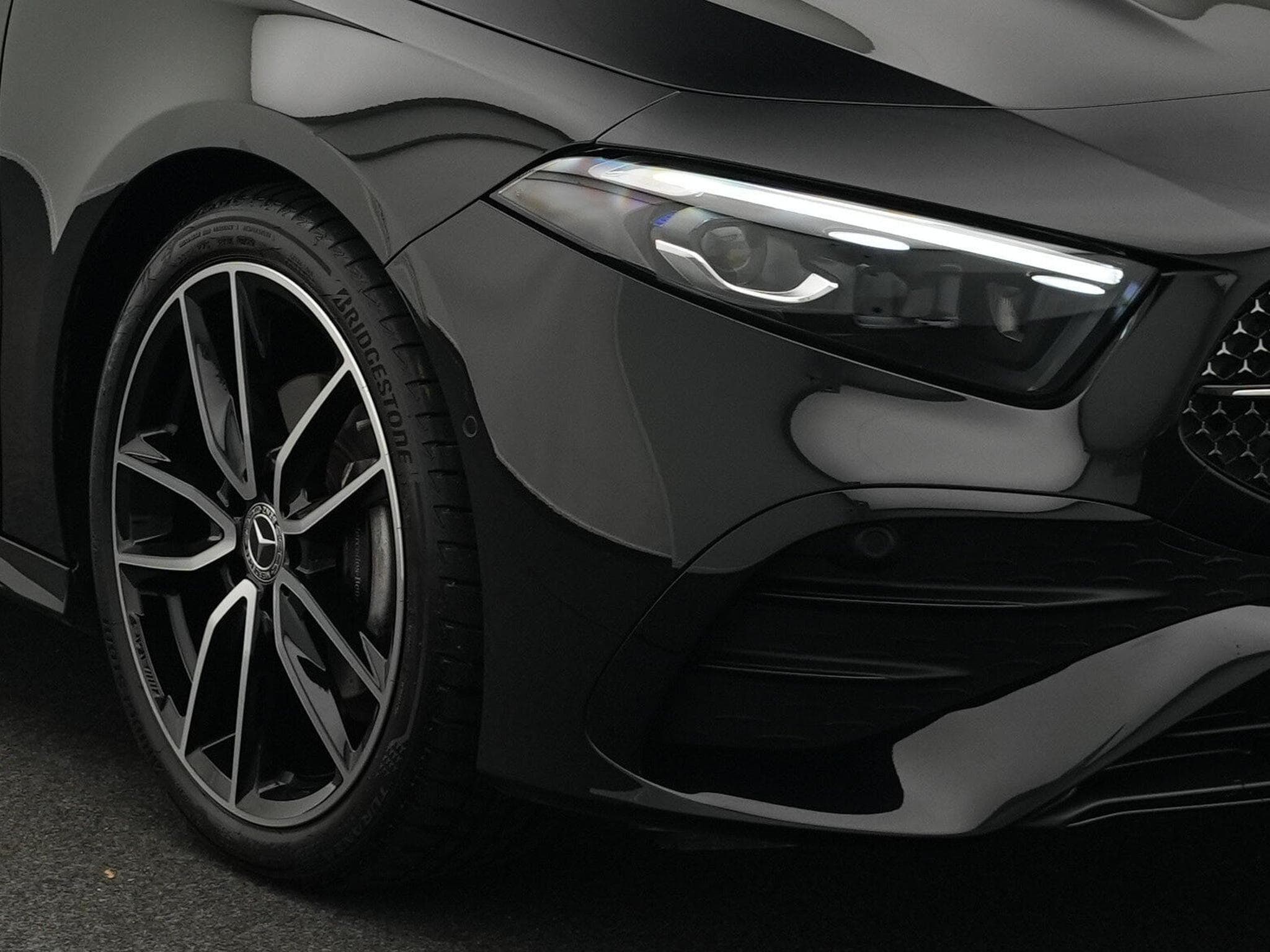 Mercedes A 200 AMG-Line Multi+Kamera+Night+19" (2025) - Foto 7
