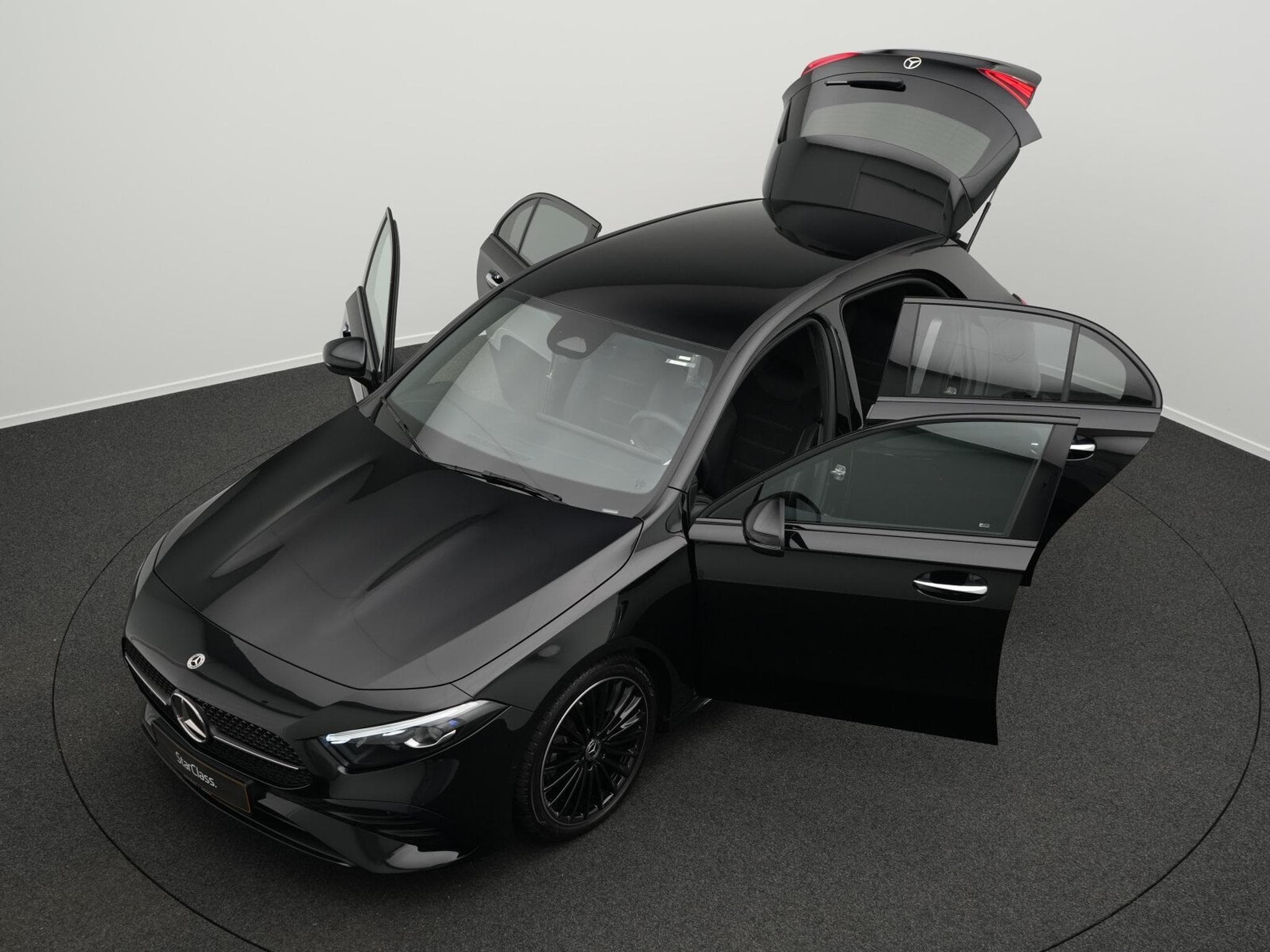 Mercedes A 200 d AMG-Line Multi+Kamera+Night+19" (2025) - Foto 12