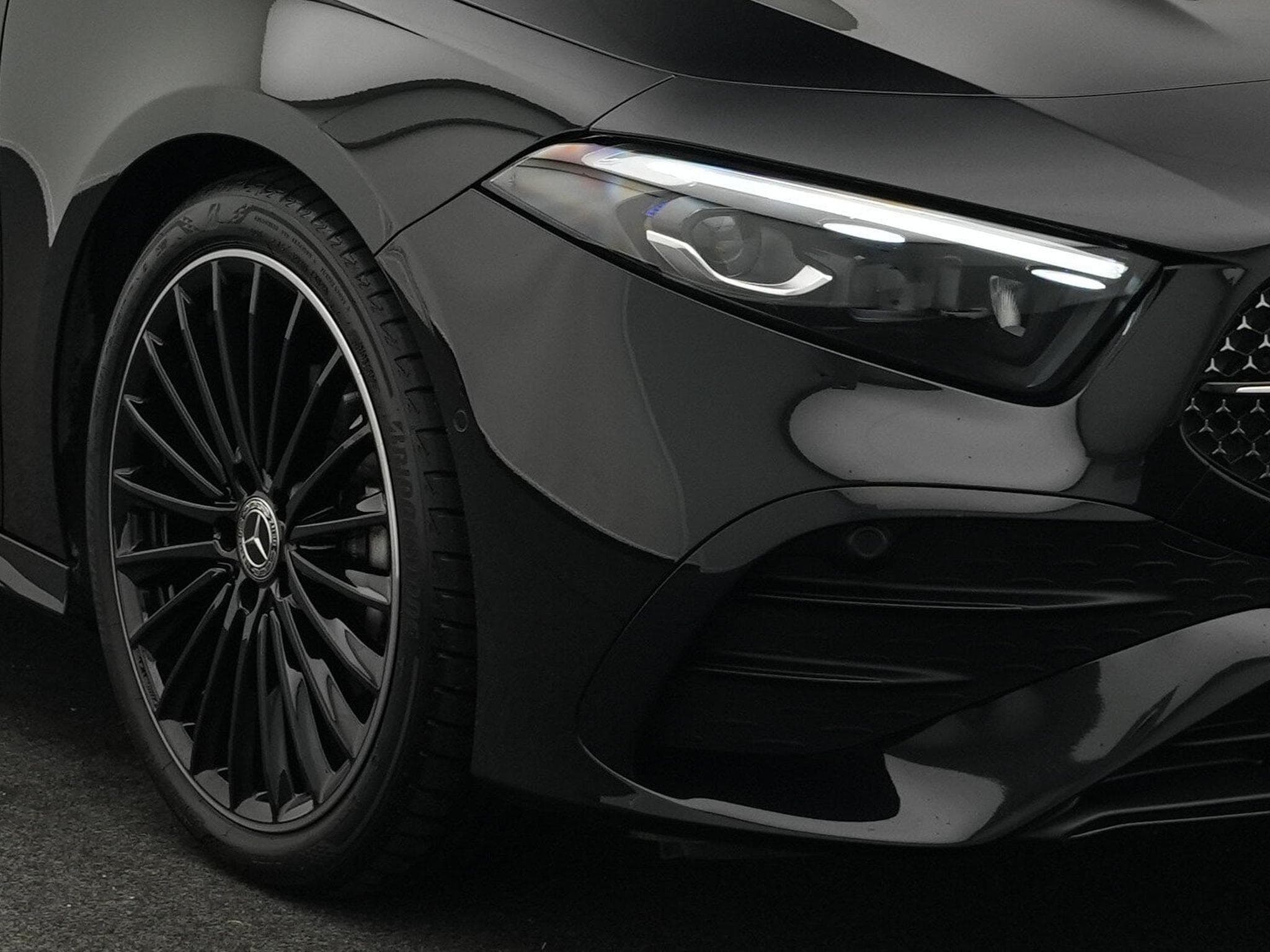 Mercedes A 200 d AMG-Line Multi+Kamera+Night+19" (2025) - Foto 7