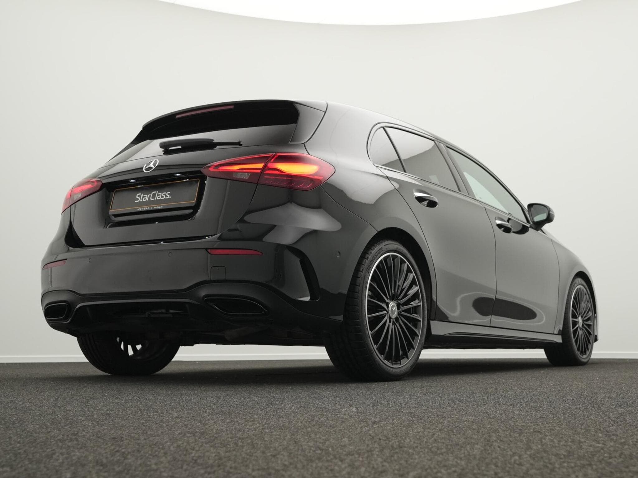 Mercedes A 200 d AMG-Line Multi+Kamera+Night+19" (2025) - Foto 9