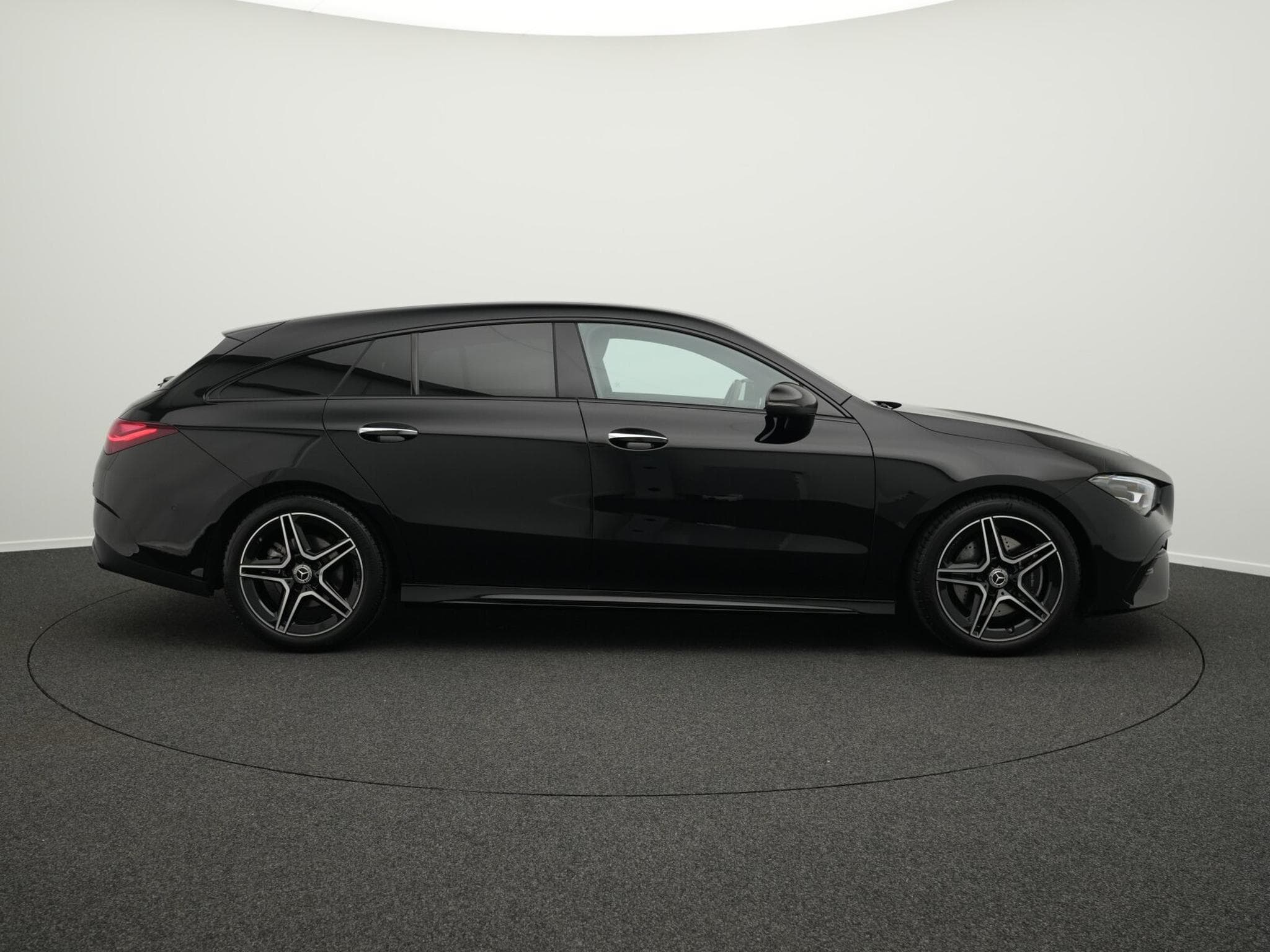 Mercedes CLA 200 CLA 200 SB AMG-Line LED+Kamera+Keyless+Night (2025) - Foto 5