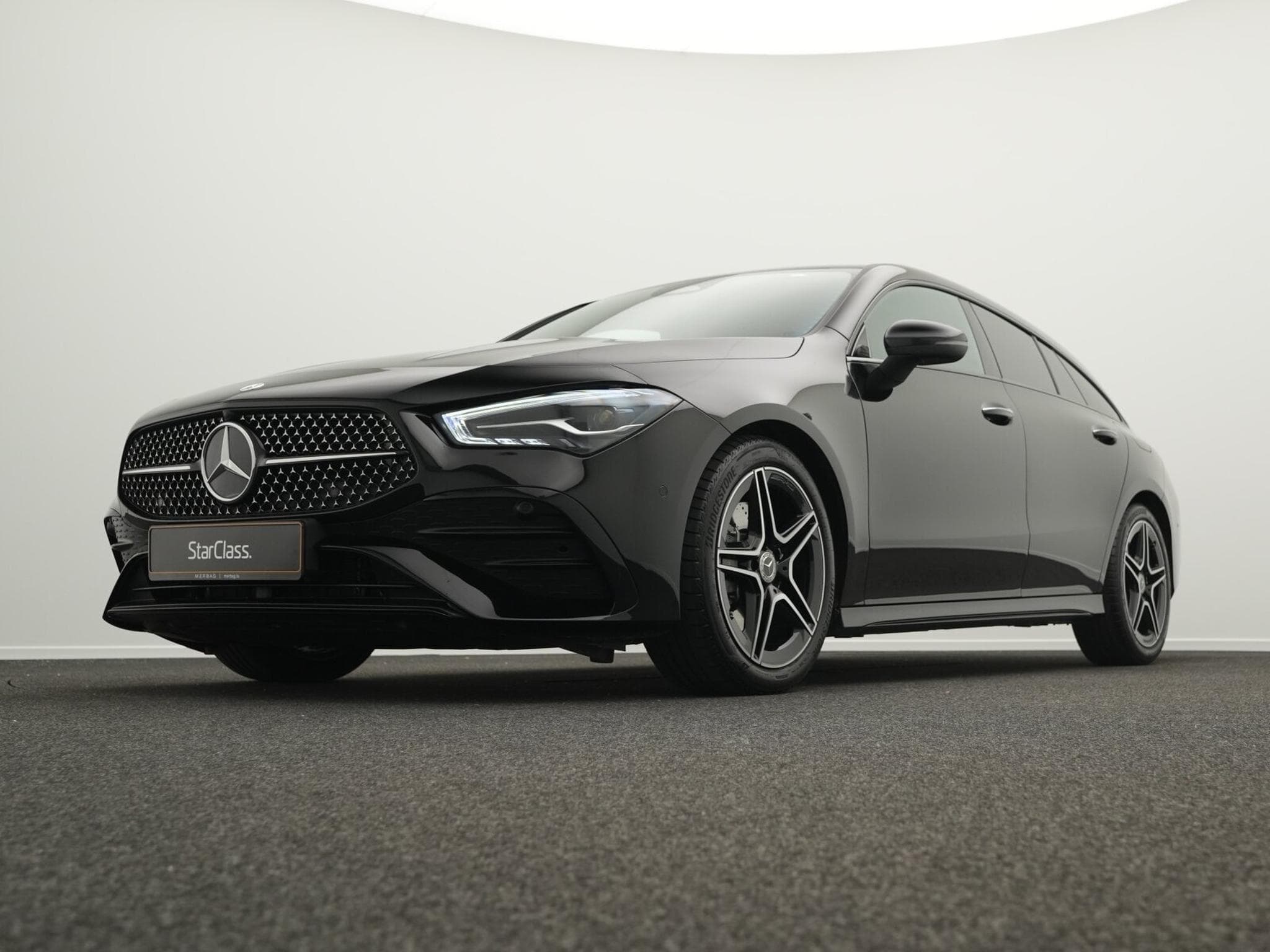 Mercedes CLA 200 CLA 200 SB AMG-Line LED+Kamera+Keyless+Night (2025) - Foto 8