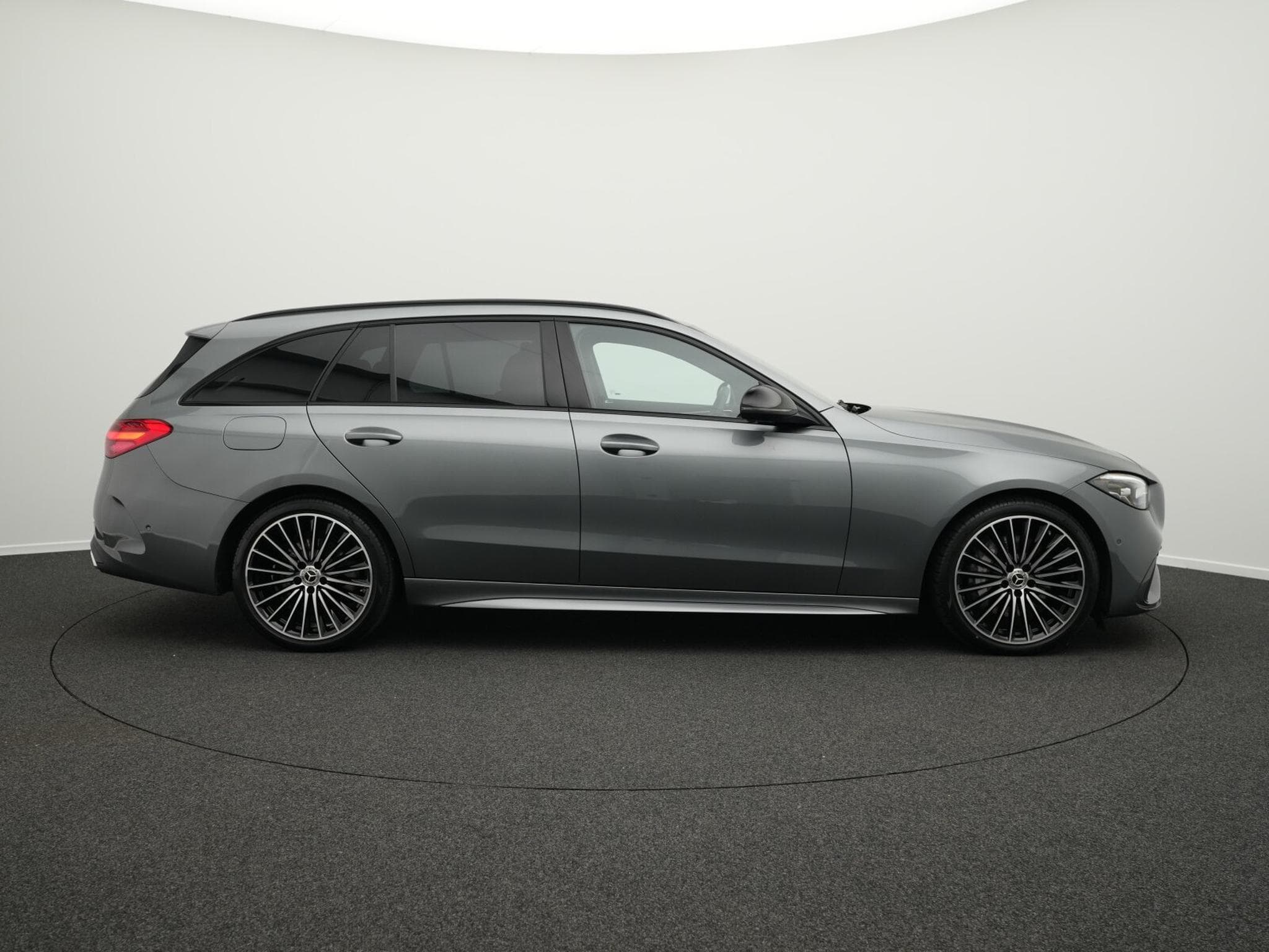 Mercedes C 300 d T AMG-Line LED+Kamera+Distr+Night+19" (2025) - Foto 5