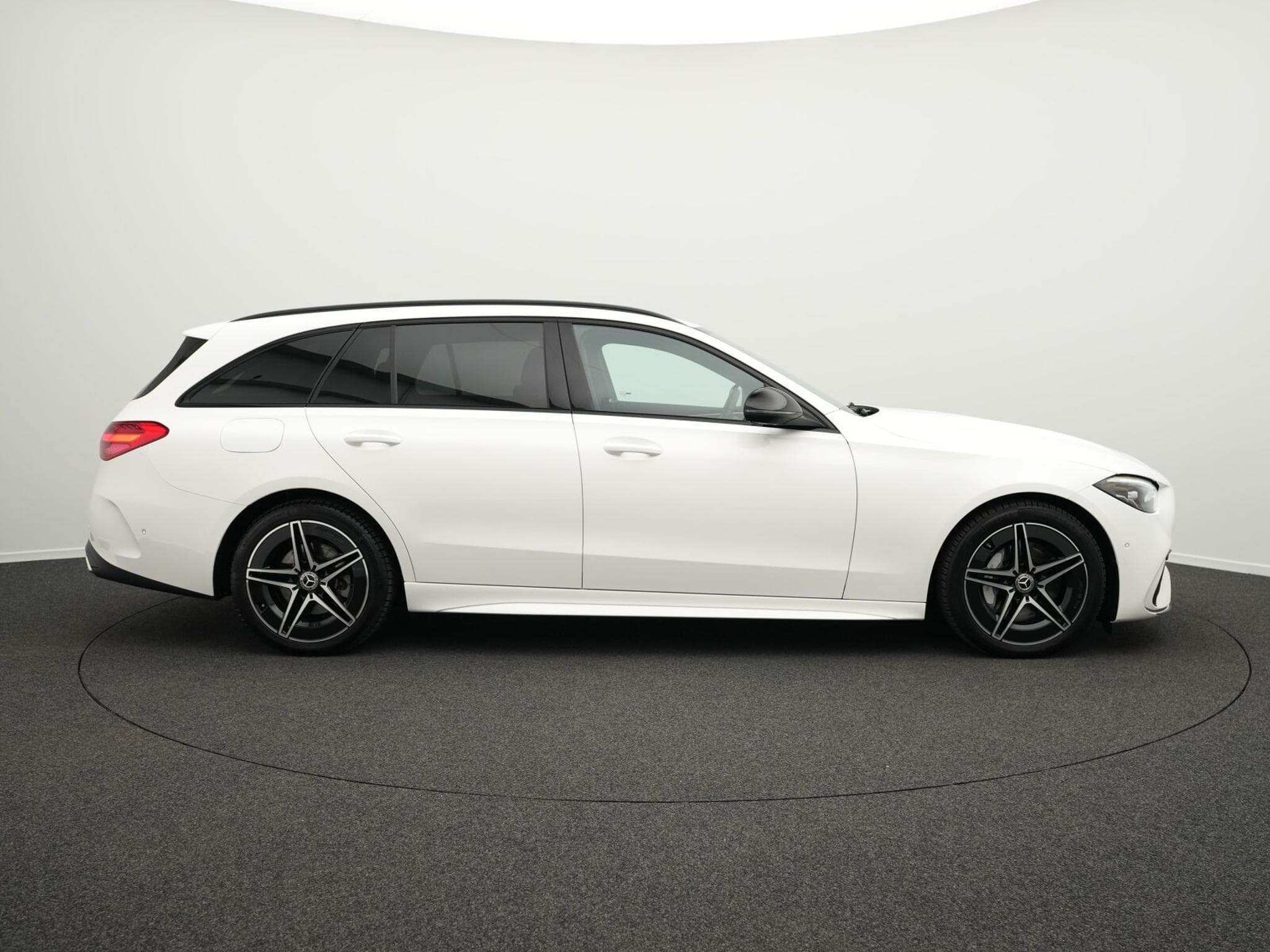 Mercedes C 300 d T AMG-Line LED+Kamera+Distr+Night+19" (2025) - Foto 5