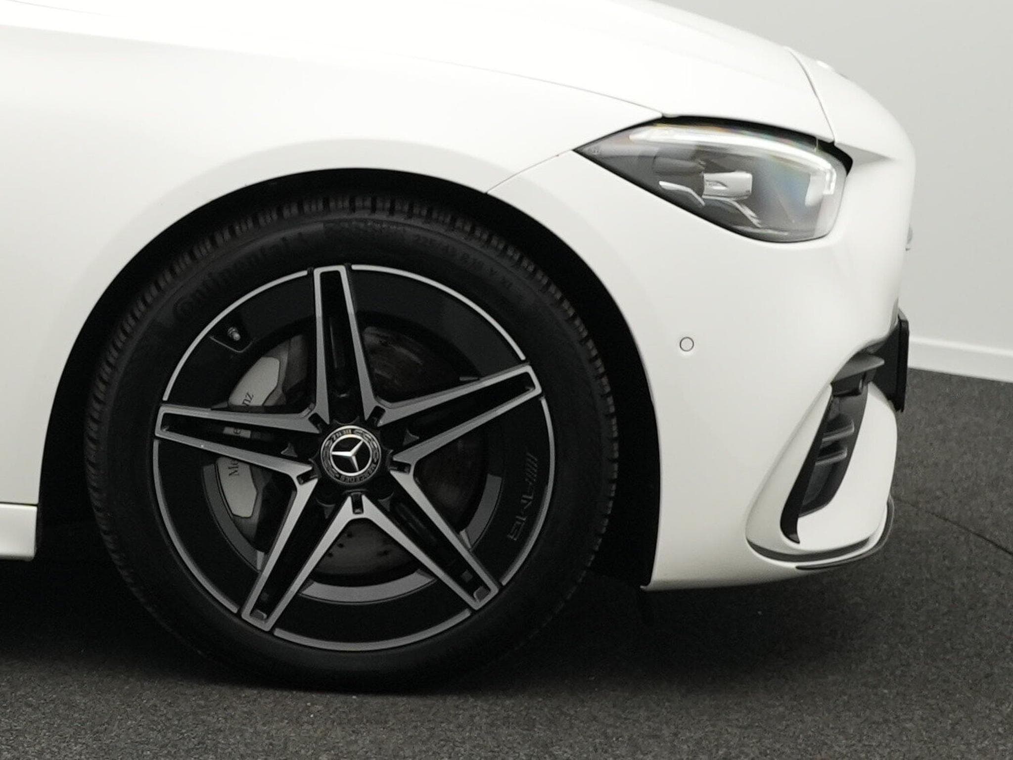 Mercedes C 300 d T AMG-Line LED+Kamera+Distr+Night+19" (2025) - Foto 6