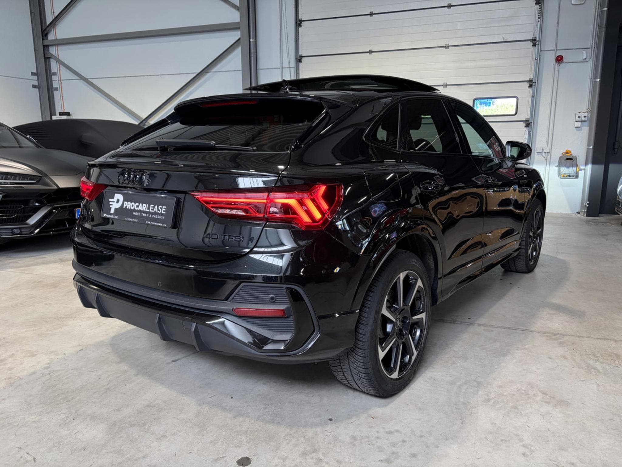 Audi Q3 Q3 Sportback 40 TFSI quattro S line (2021) - Foto 10