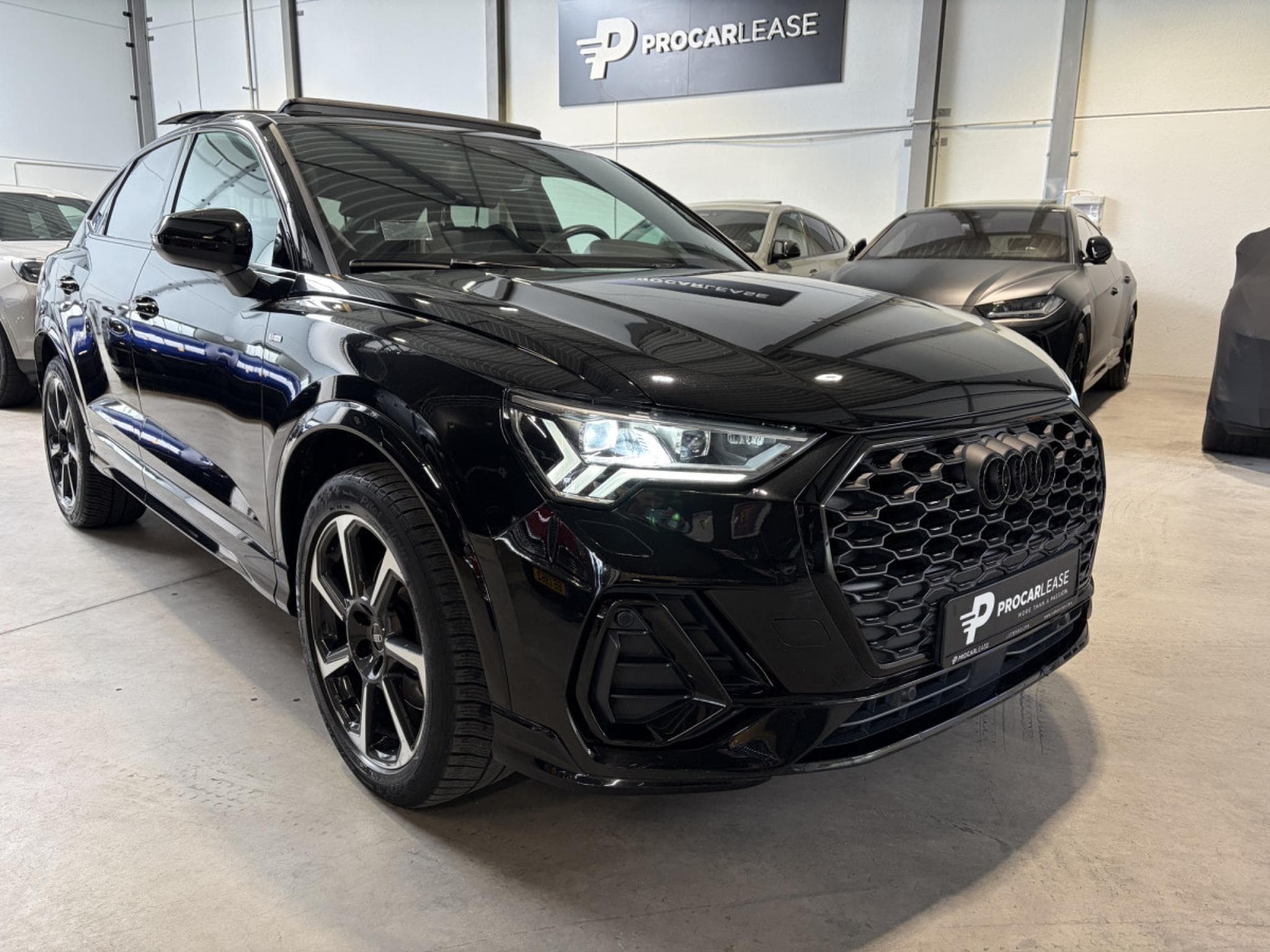 Audi Q3 Q3 Sportback 40 TFSI quattro S line (2021) - Foto 3