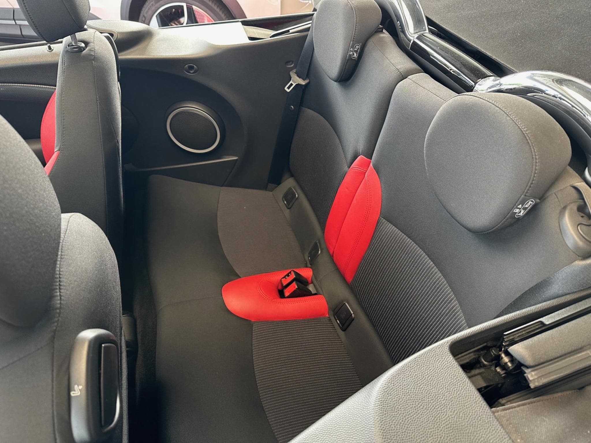Mini Cooper 16 16V  183PS (2012) - Photo 8