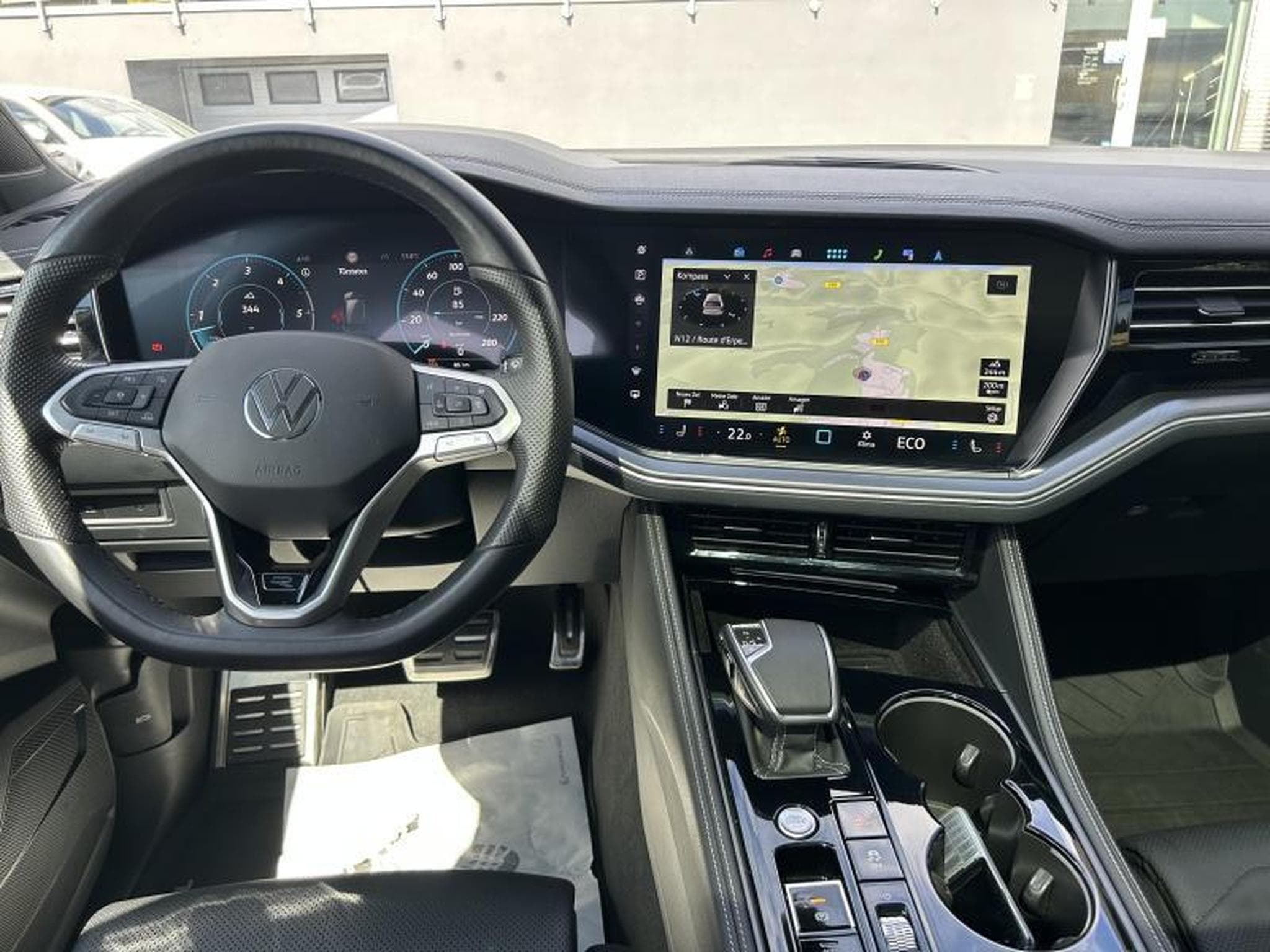 VW Touareg III R-Line (2025) - Photo 10