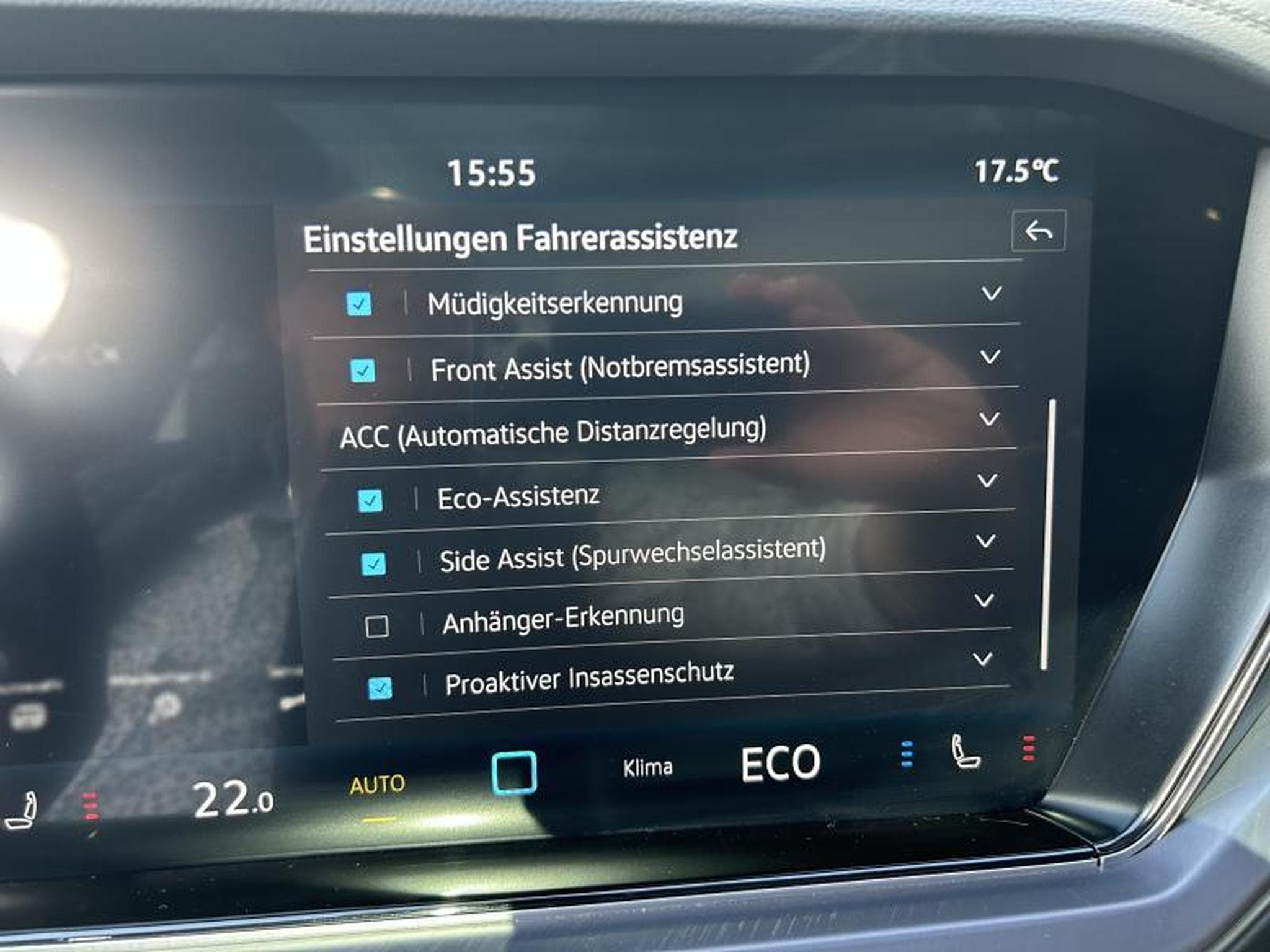 VW Touareg III R-Line (2025) - Photo 15