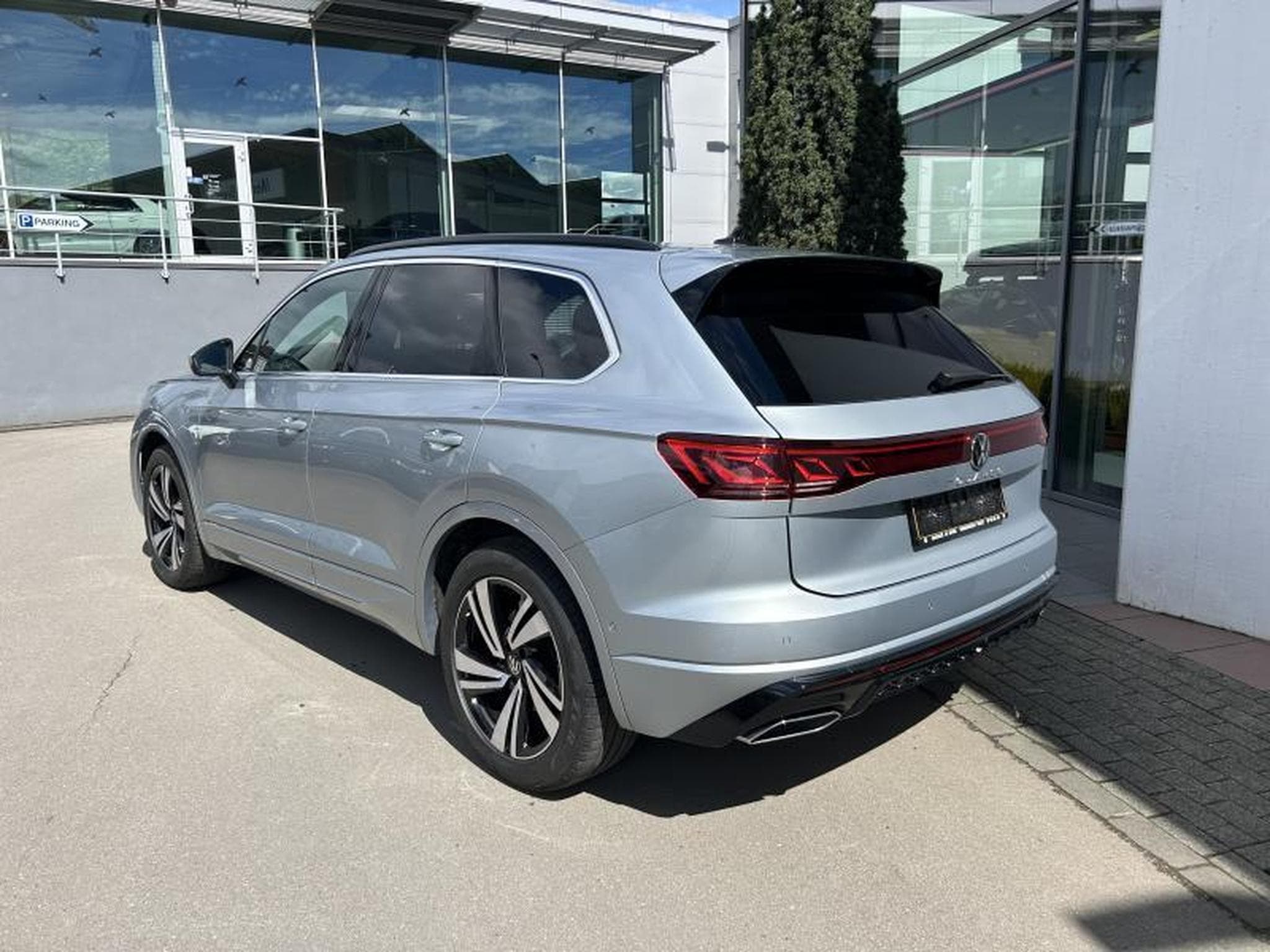 VW Touareg III R-Line (2025) - Photo 5