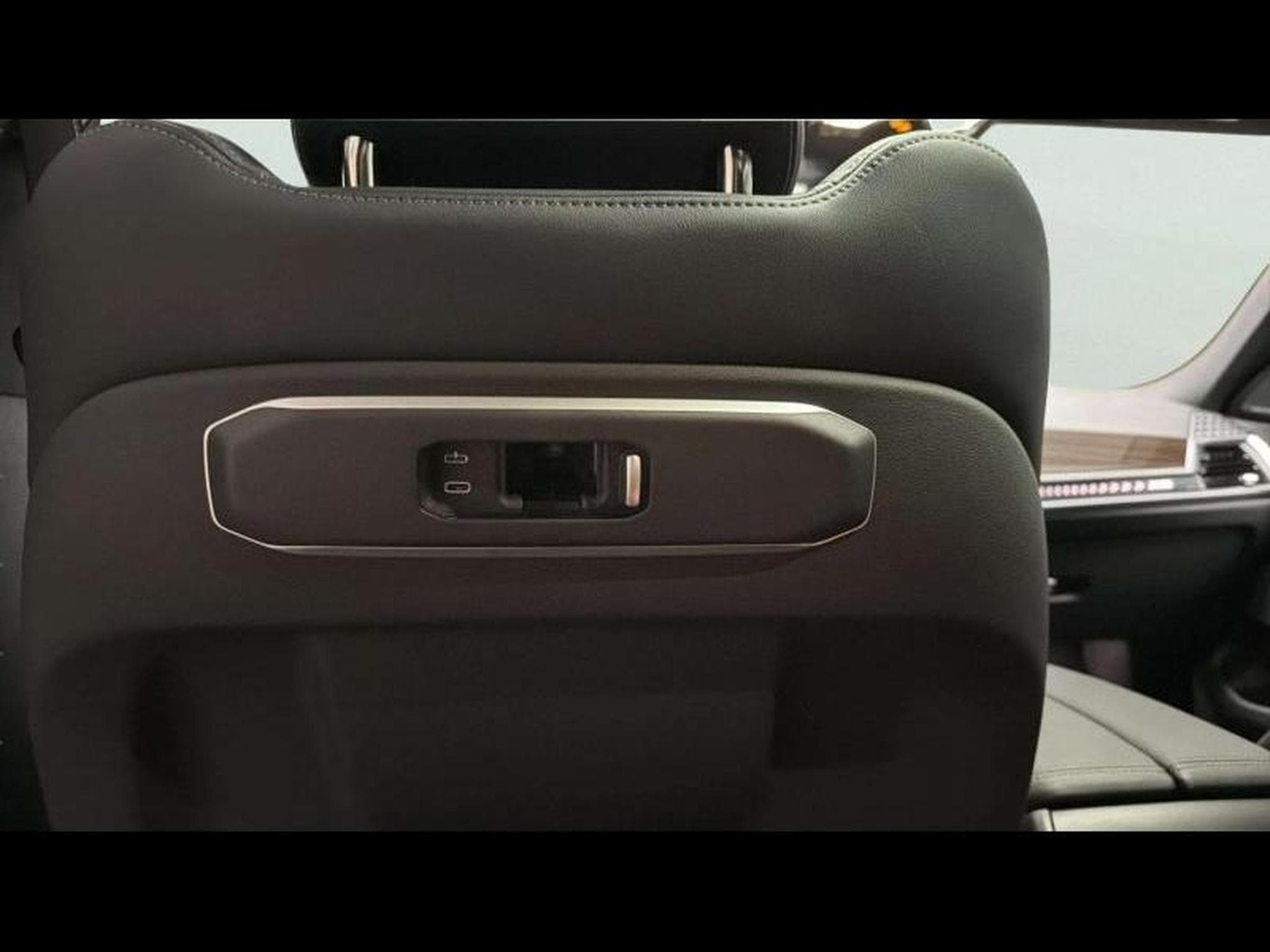 BMW X6 M Sport 40d (2025) - Photo 17