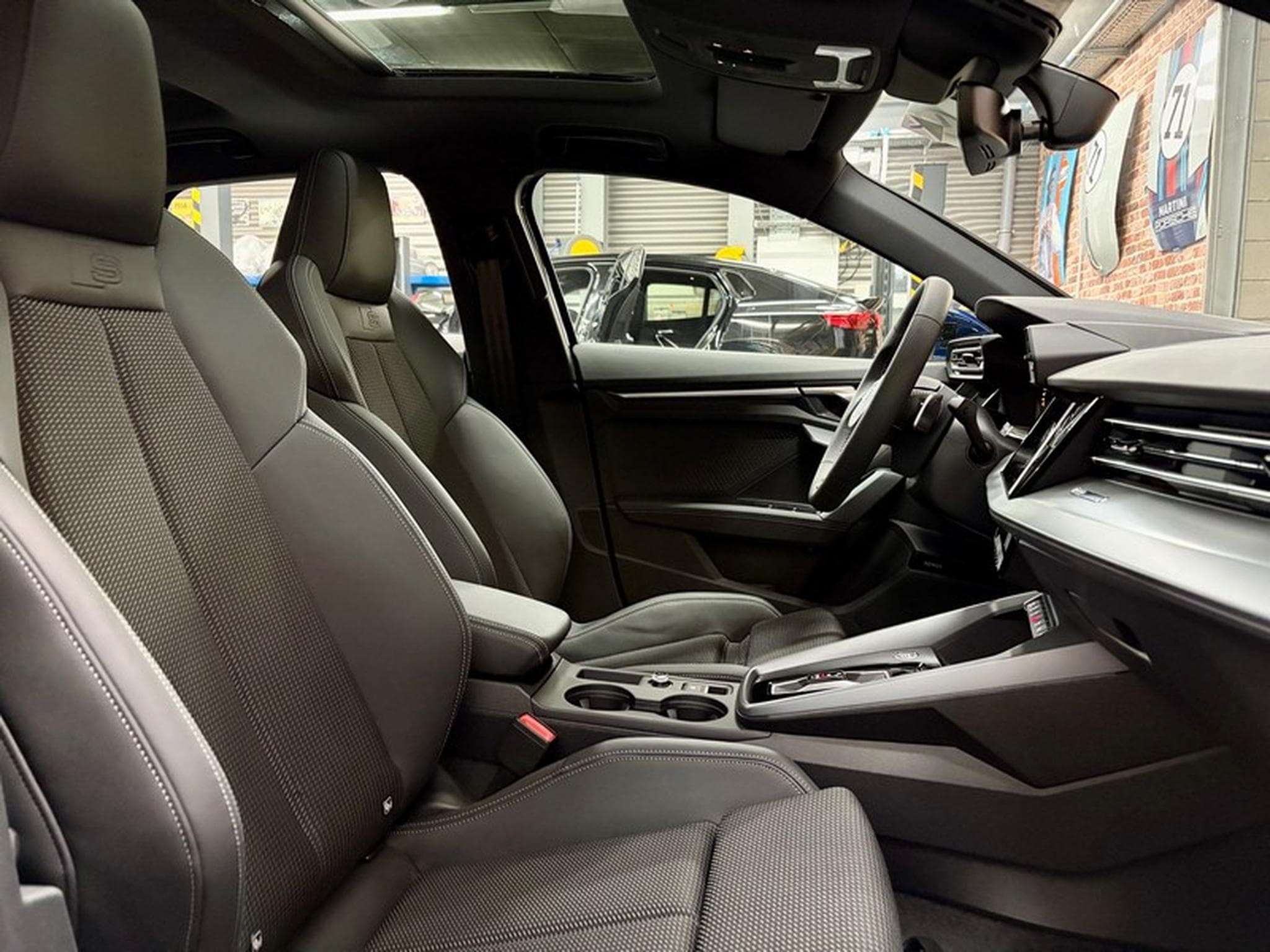 Audi A3 A3 Sporback 1.5 TFSi 150cv Auto S-line (2025) - Foto 8