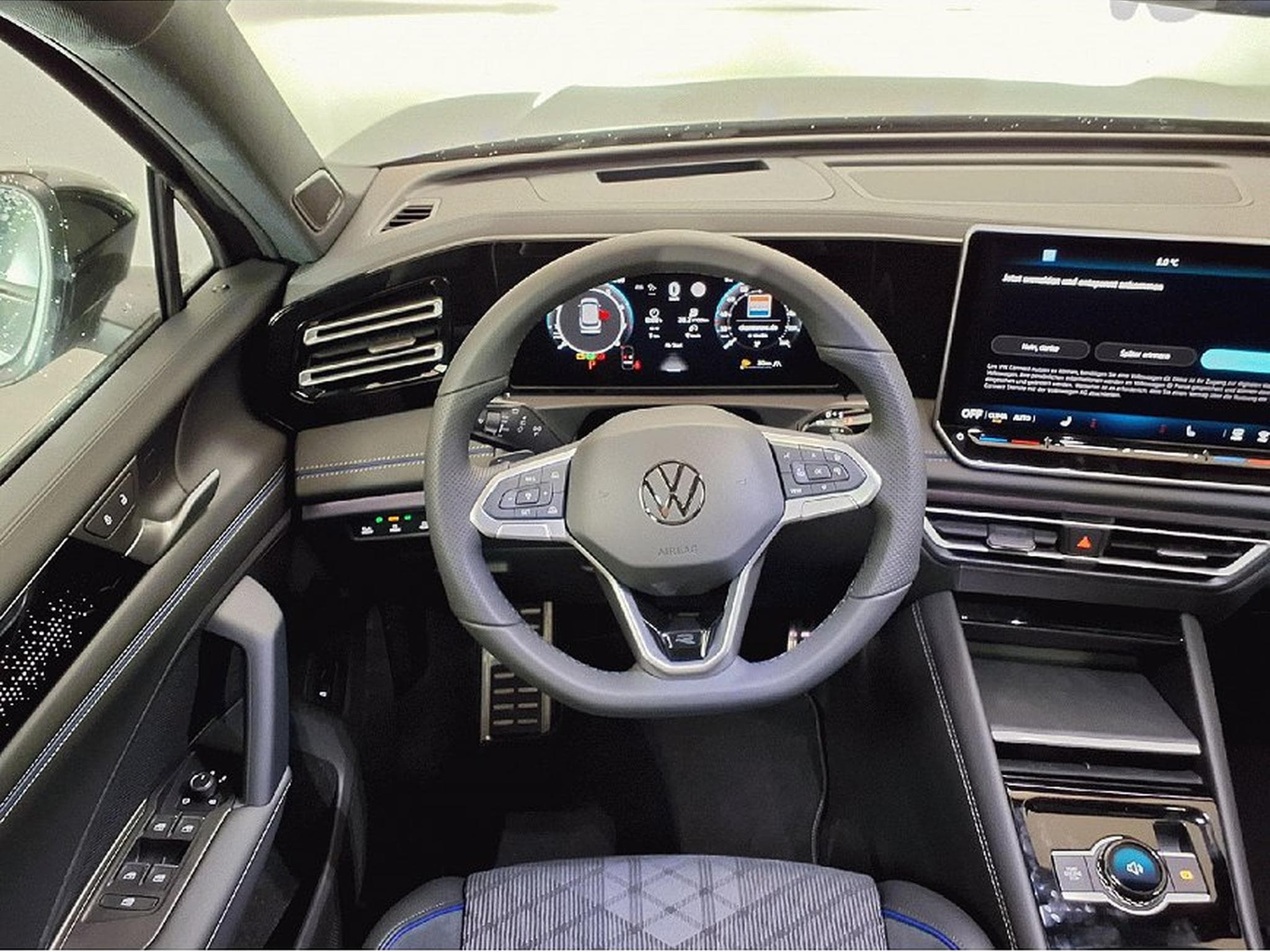 VW Tiguan (2023) - Photo 12