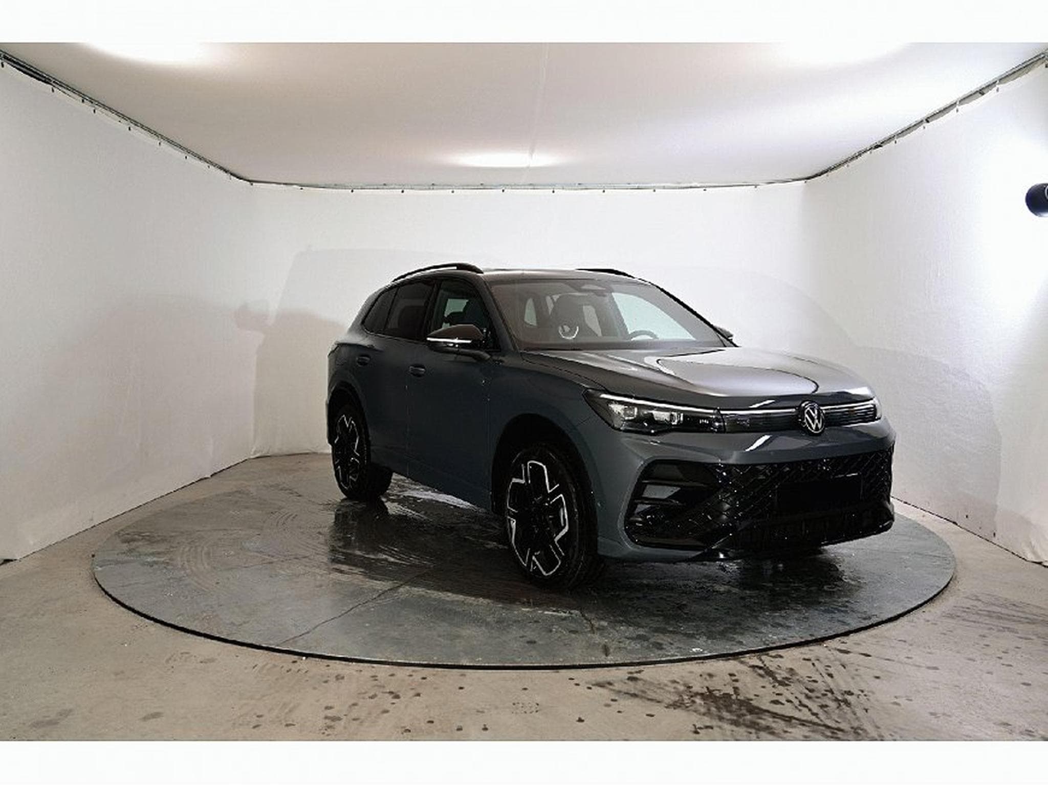 VW Tiguan (2023) - Photo 7
