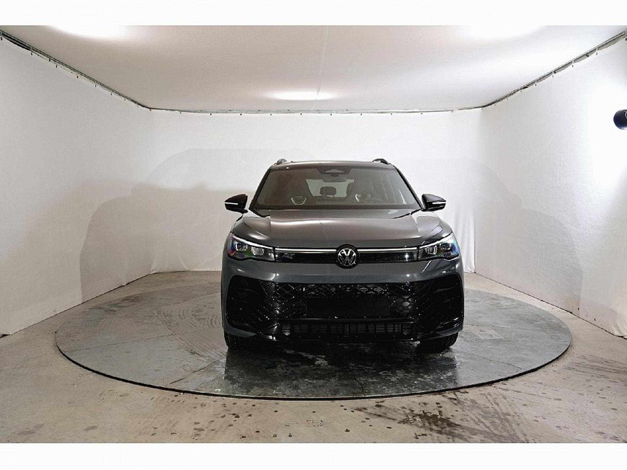 VW Tiguan (2023) - Photo 8