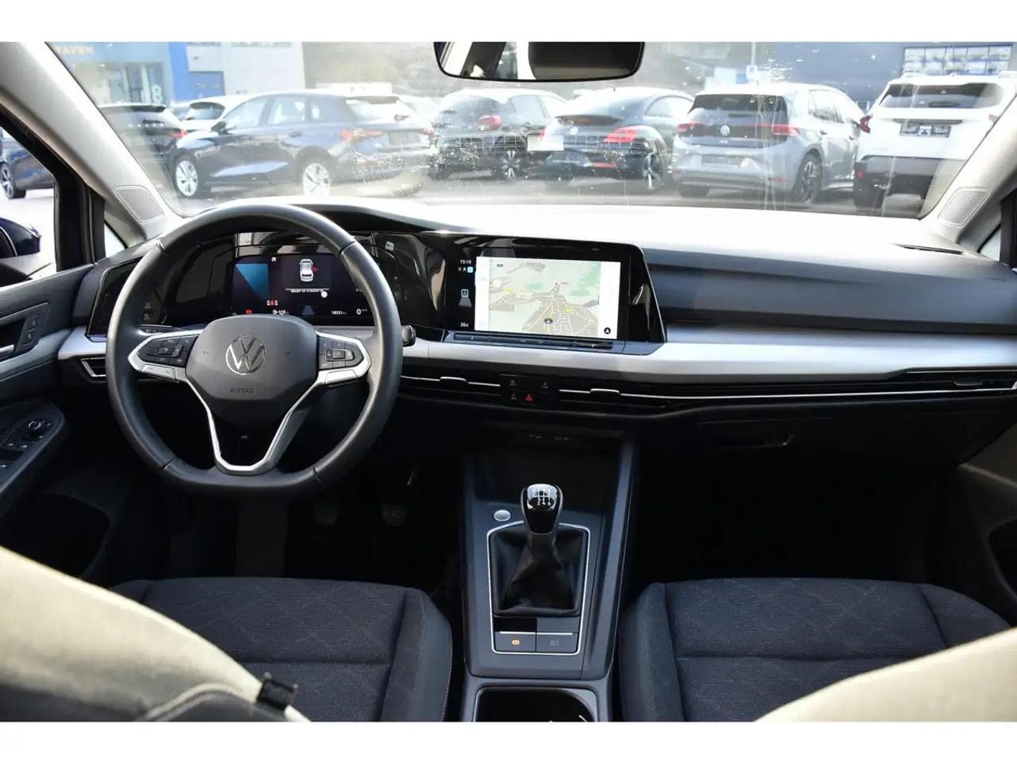 VW Golf (2024) - Photo 10