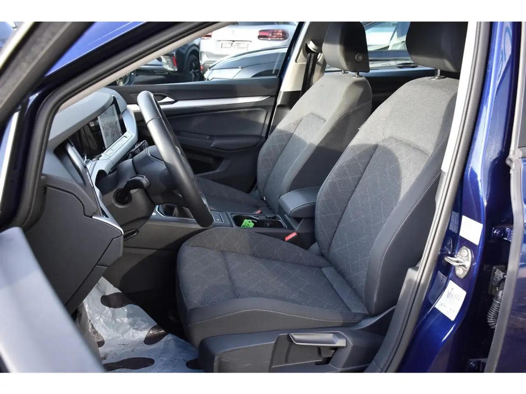 VW Golf (2024) - Photo 6