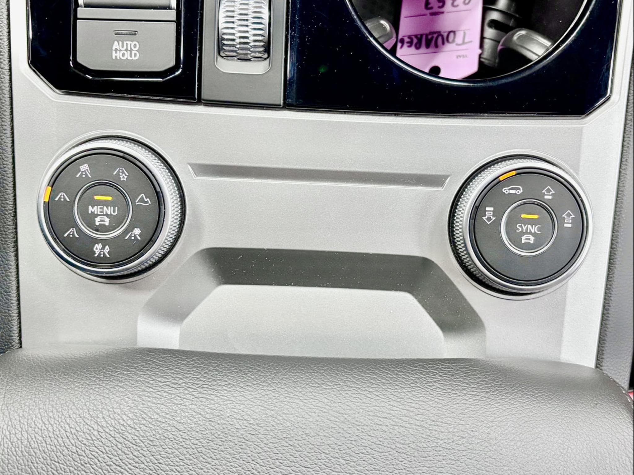 VW Touareg 3.0 TSi V6 PHEV 4MOTION 381 CV  * MATRIX *PANO * CUIR * (2022) - Photo 12