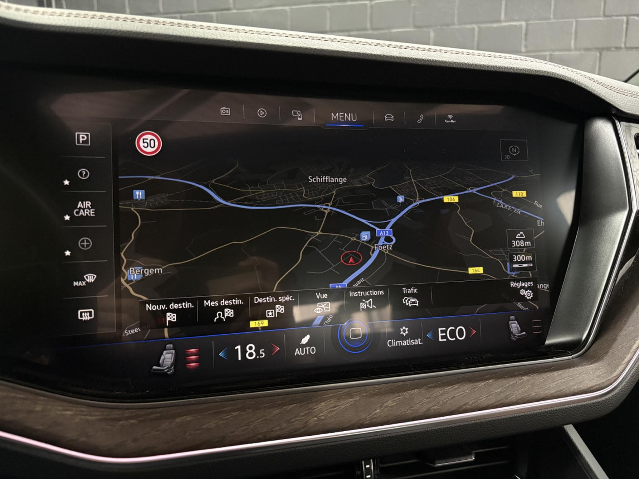 VW Touareg 3.0 TSi V6 PHEV 4MOTION 381 CV  * MATRIX *PANO * CUIR * (2022) - Photo 16