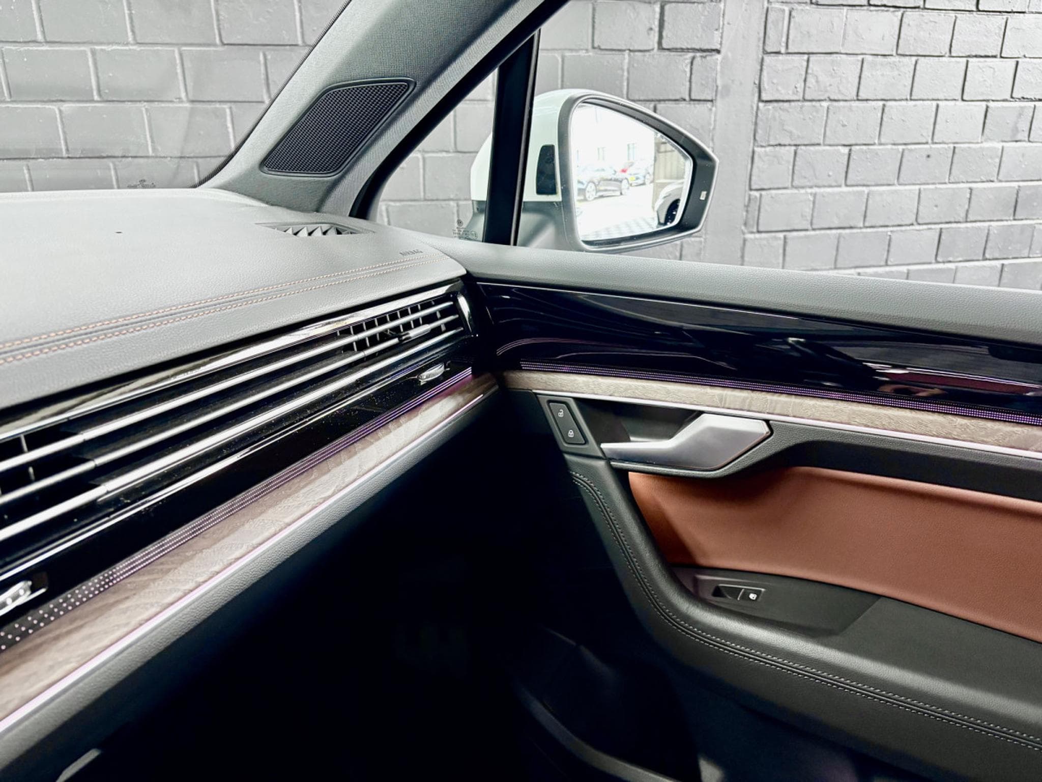 VW Touareg 3.0 TSi V6 PHEV 4MOTION 381 CV  * MATRIX *PANO * CUIR * (2022) - Photo 18