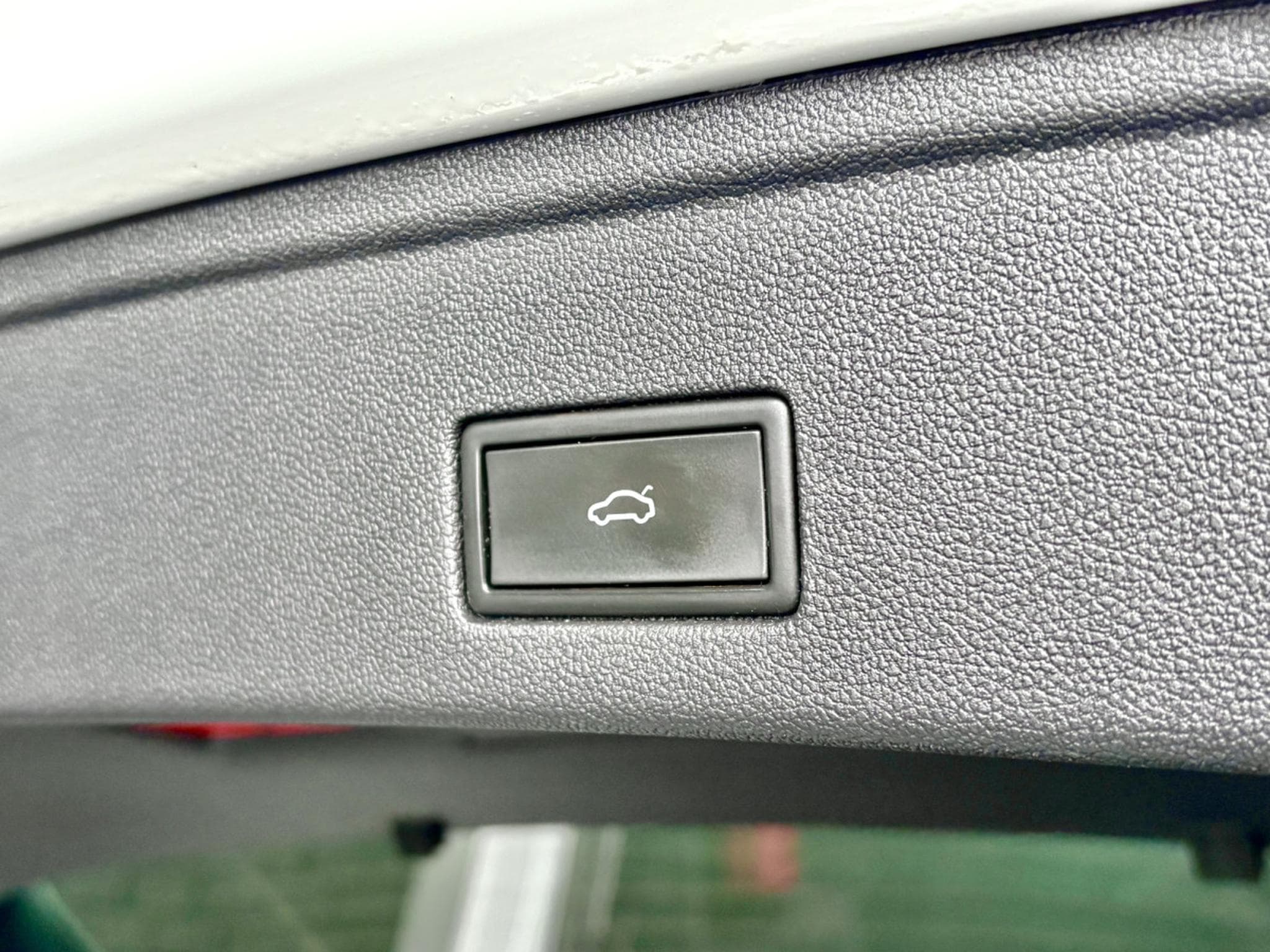 VW Touareg 3.0 TSi V6 PHEV 4MOTION 381 CV  * MATRIX *PANO * CUIR * (2022) - Photo 24