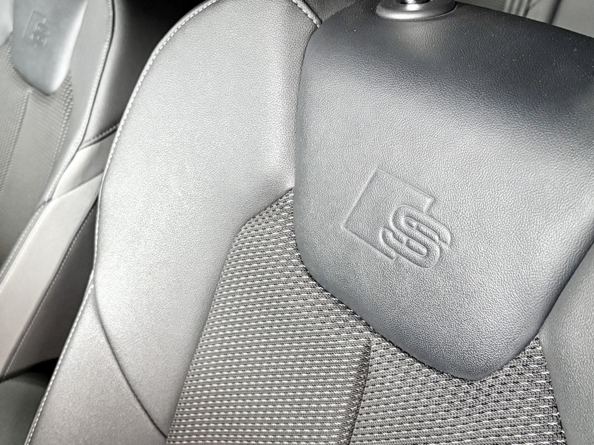 Audi A1 Sportback 40 TFSI S-Line (2019) - Foto 8