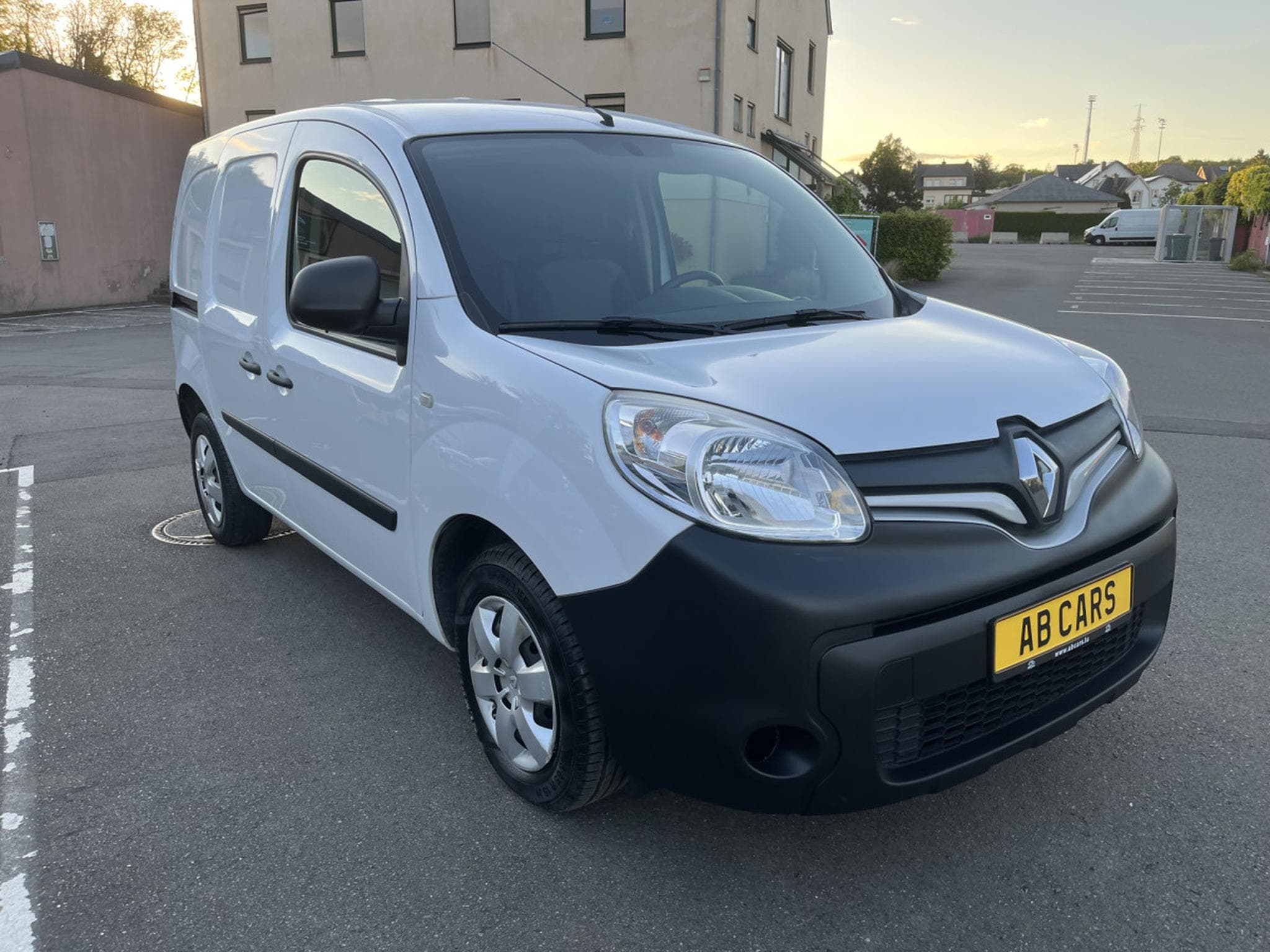Renault Kangoo 1.5dci Kangoo Clim PDC 3 places (2018) - Photo 3