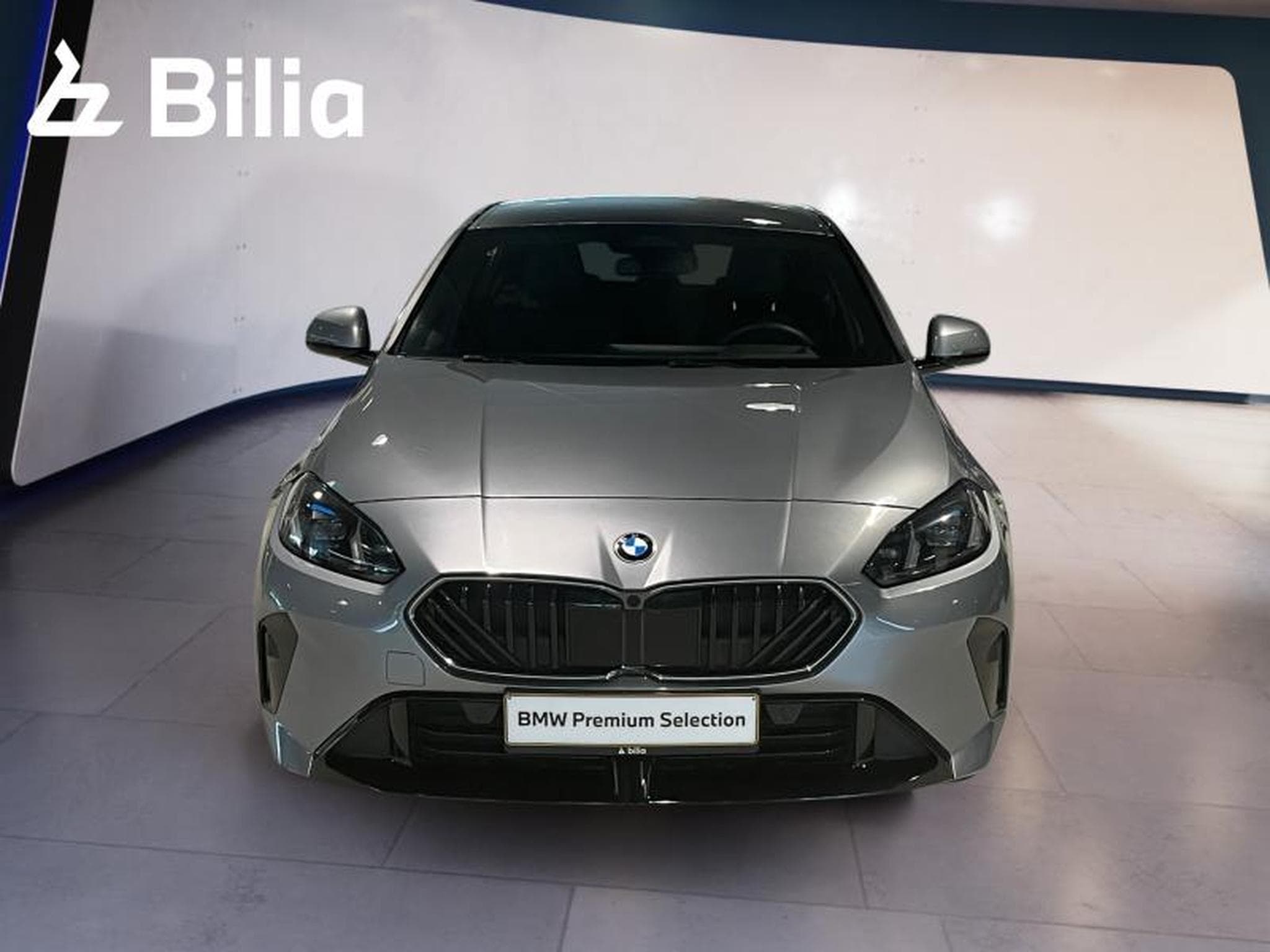 BMW 123 123i xDrive (2025) - Photo 2