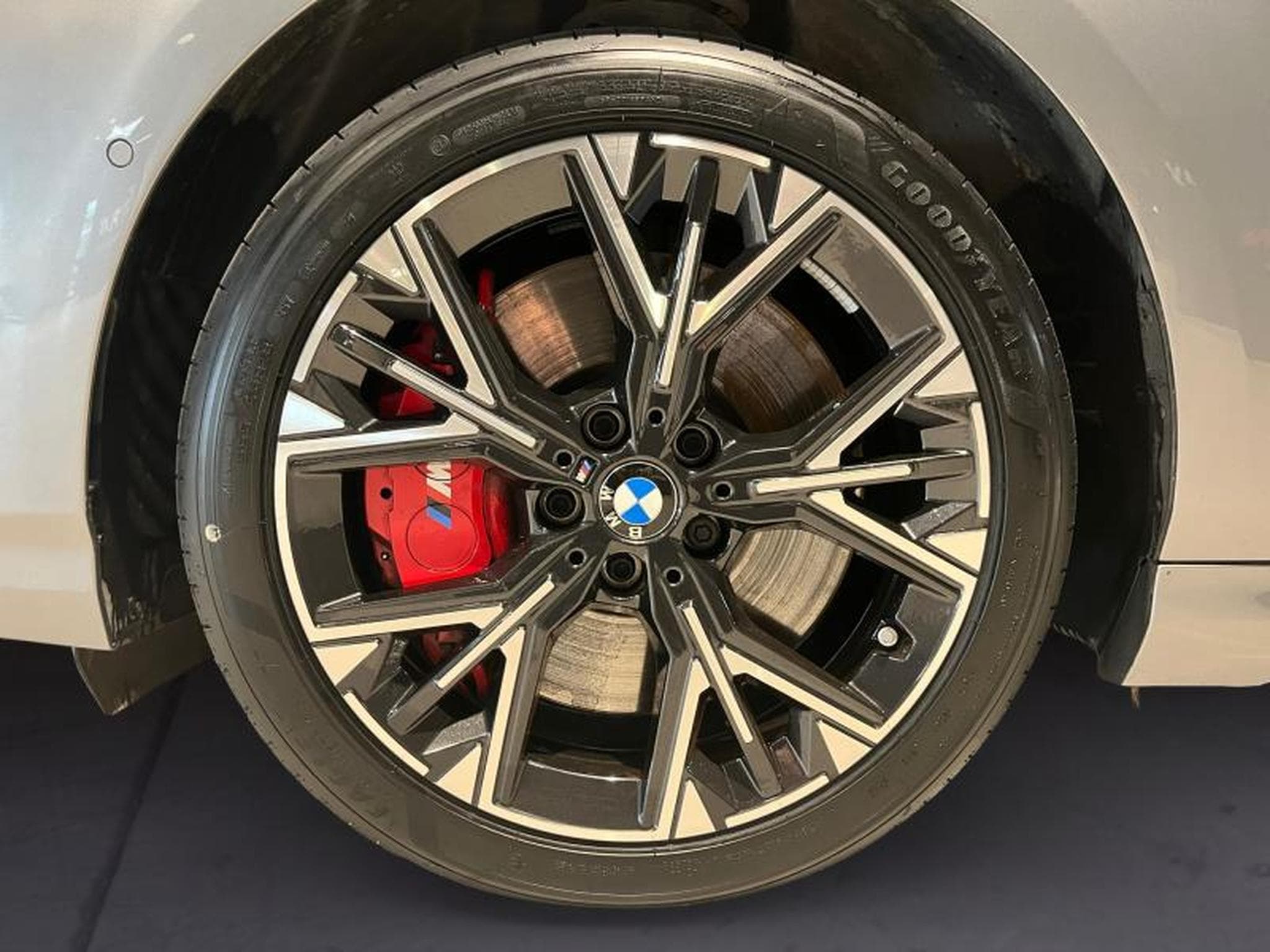 BMW 123 123i xDrive (2025) - Photo 8