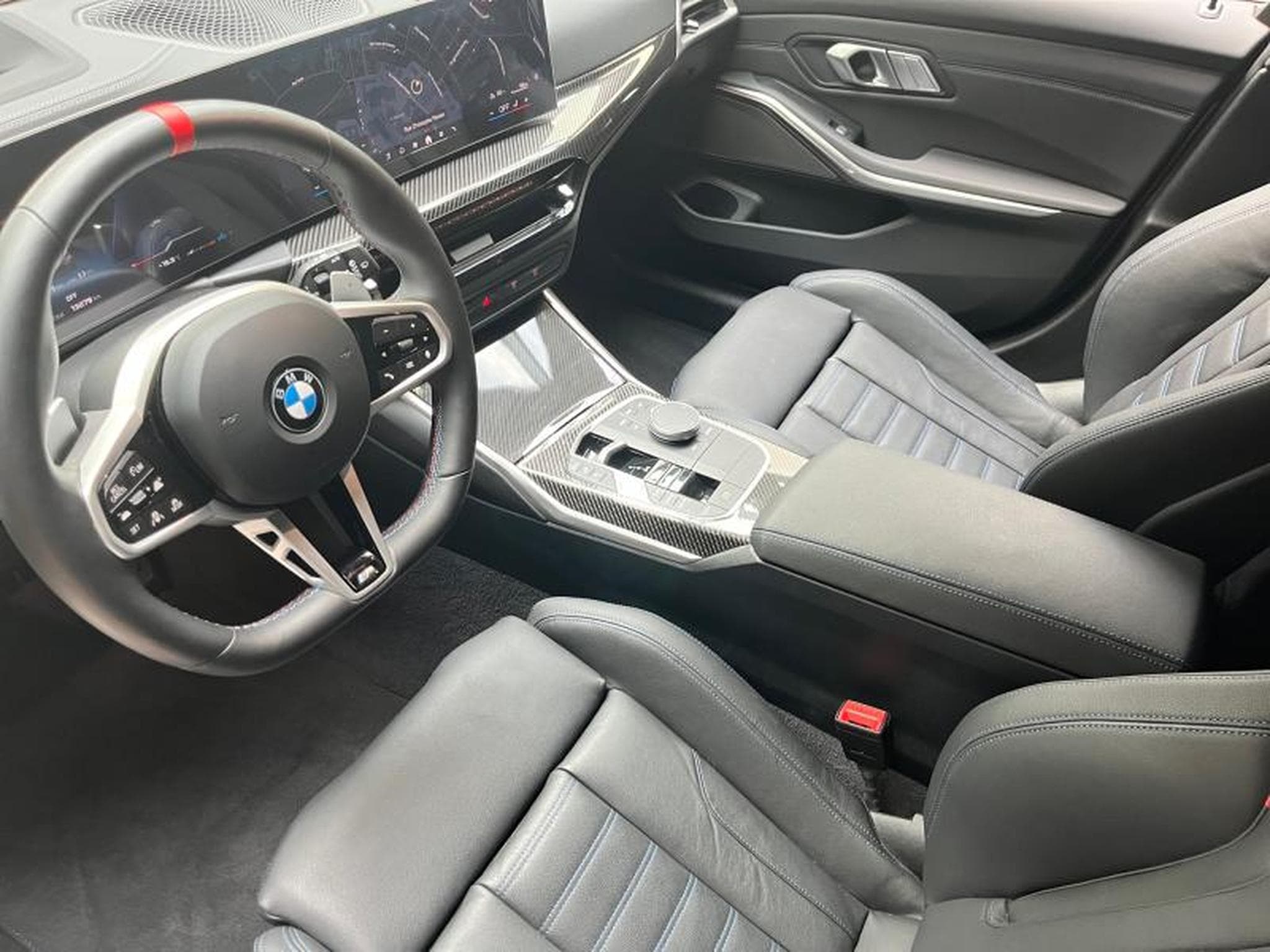 BMW 340 M340d xDrive Touring M Sport (2025) - Photo 9