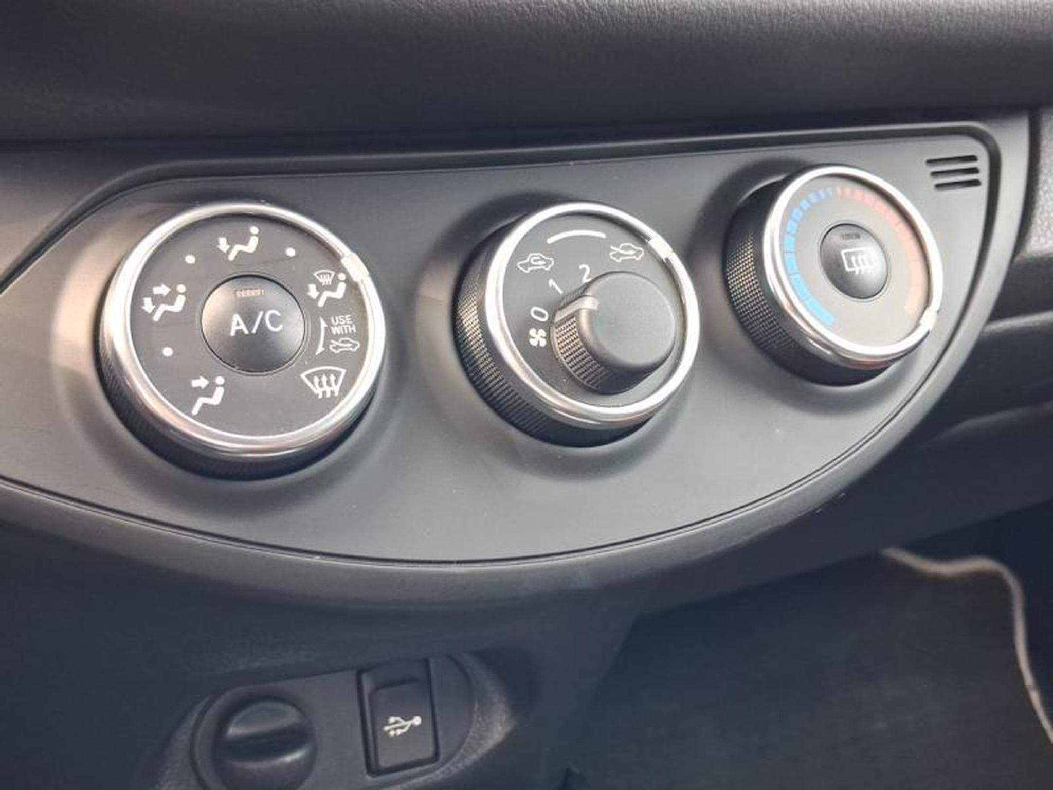 Toyota Yaris Y20 (2019) - Foto 16