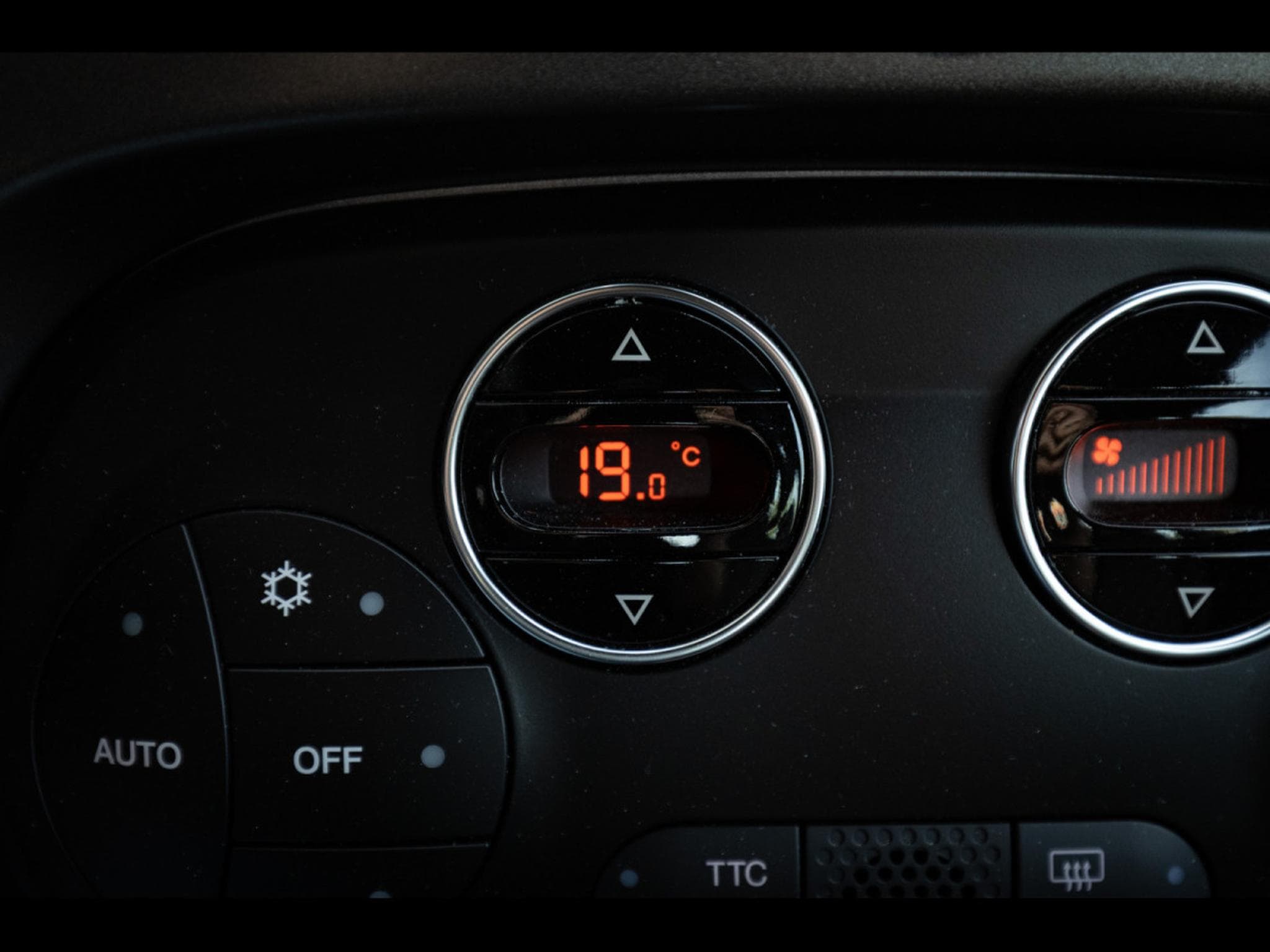 Abarth 595 C CABRIOLET 1.4 T-JET 16V - AUTO (2022) - Photo 20