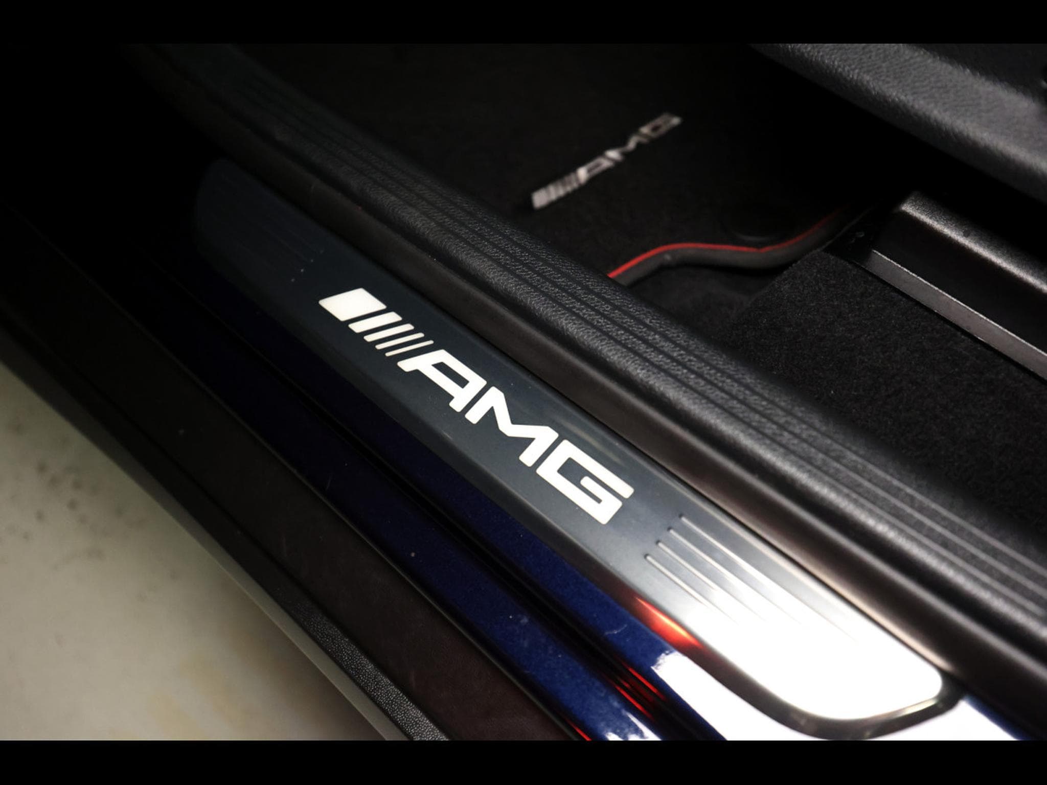 Mercedes GLC 43 AMG 4MATIC BVM9 – PACK NIGHT - CAVANSITBLAU MEATALLIC (2018) - Foto 18