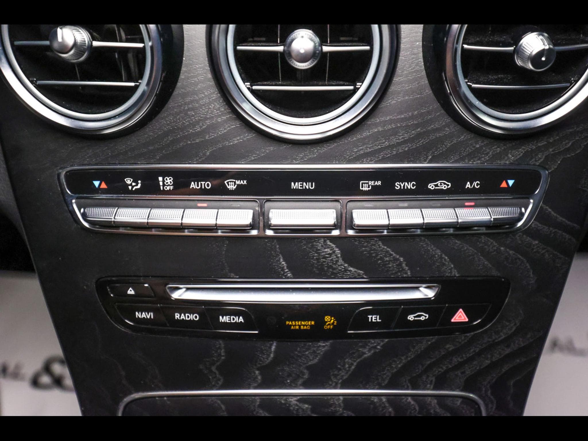 Mercedes GLC 43 AMG 4MATIC BVM9 – PACK NIGHT - CAVANSITBLAU MEATALLIC (2018) - Foto 23