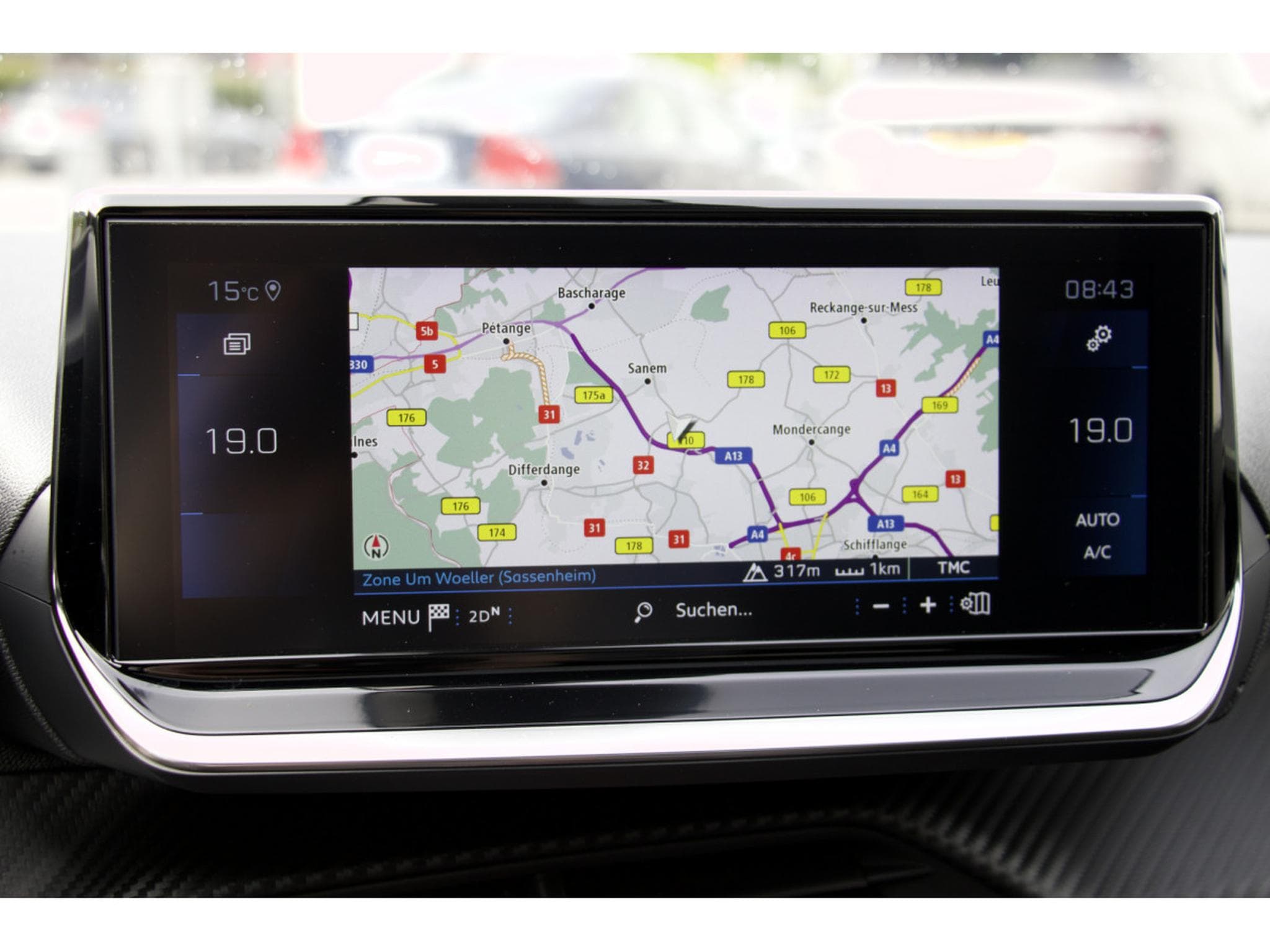 Peugeot 2008 BlueHDi EAT8 GT ACC AHK Panorama (2023) - Foto 9