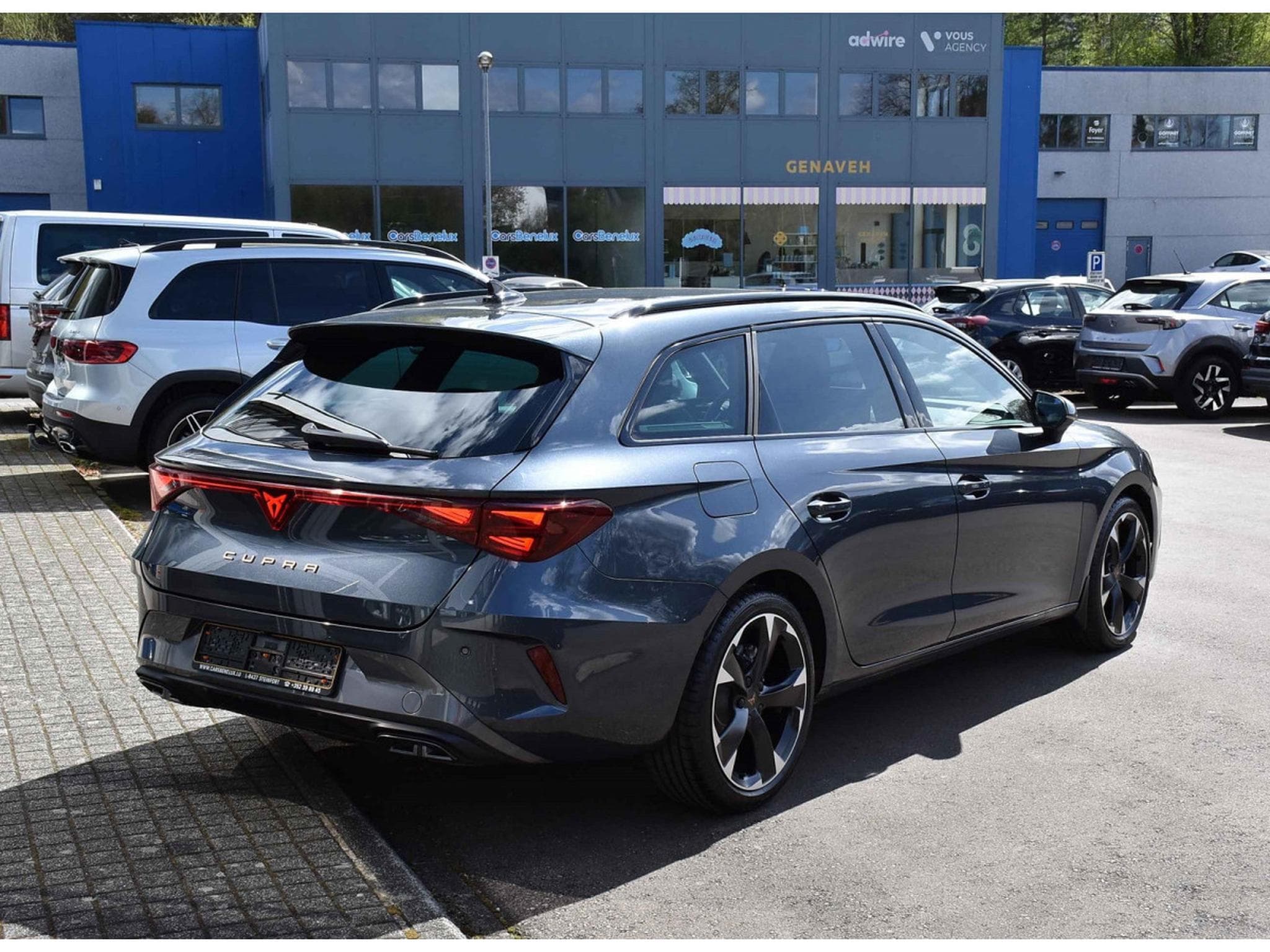 Cupra Leon ST 1.5 eTSI DSG ACC LANE CAM SG CHFF NEUVE (2026) - Photo 4