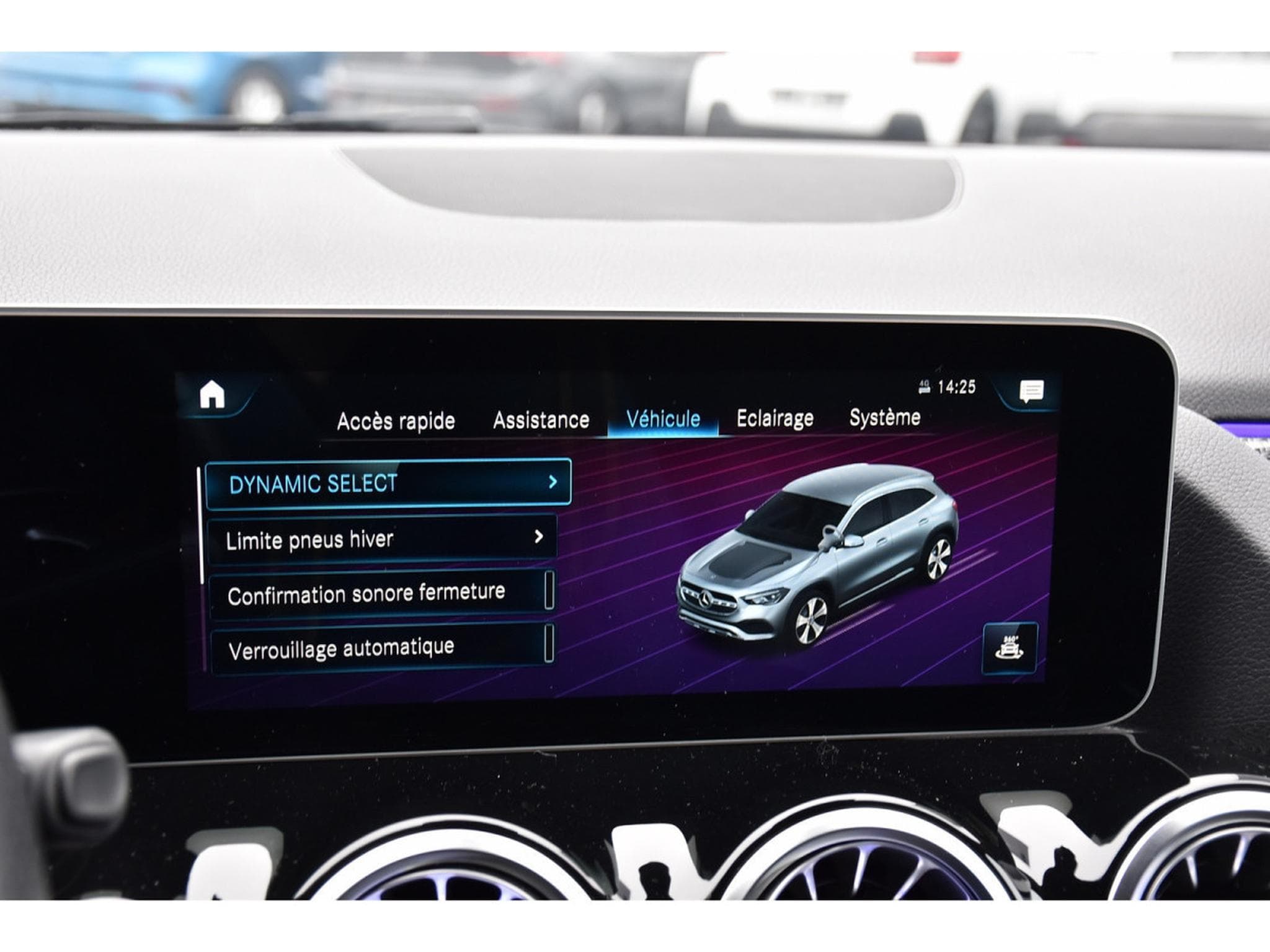 Mercedes GLA 200 CDI AMG Line 8G-Tronic GPS LANE SIDE CAM KEYLESS 1° MAIN (2021) - Photo 13