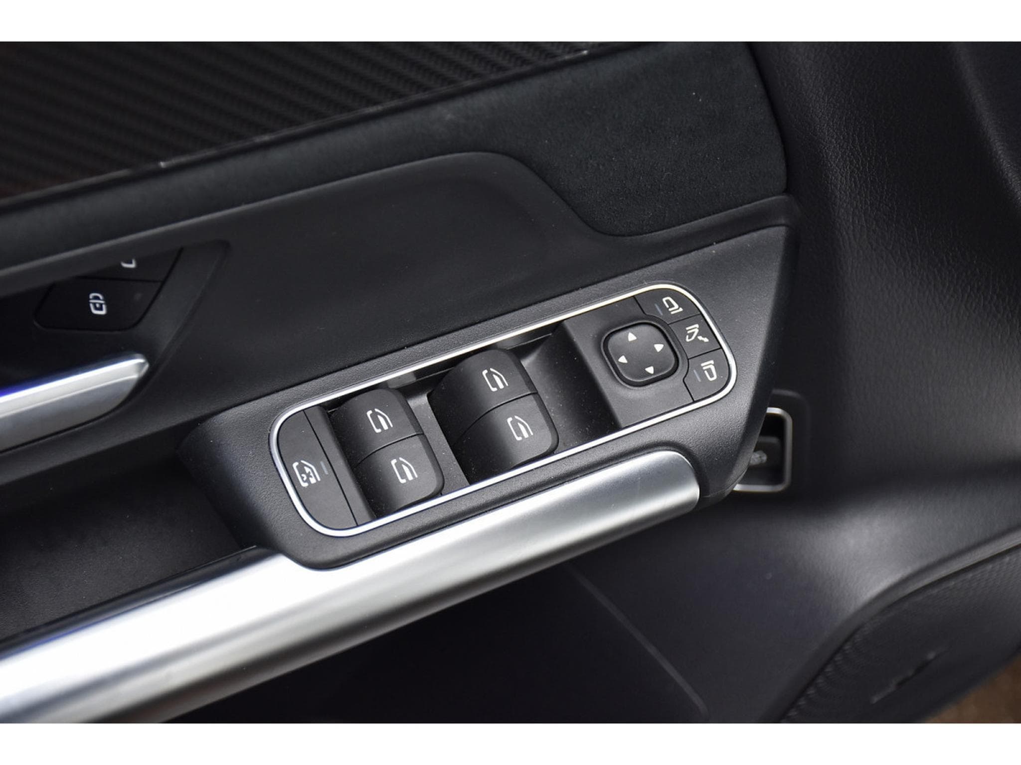 Mercedes GLA 200 CDI AMG Line 8G-Tronic GPS LANE SIDE CAM KEYLESS 1° MAIN (2021) - Photo 20