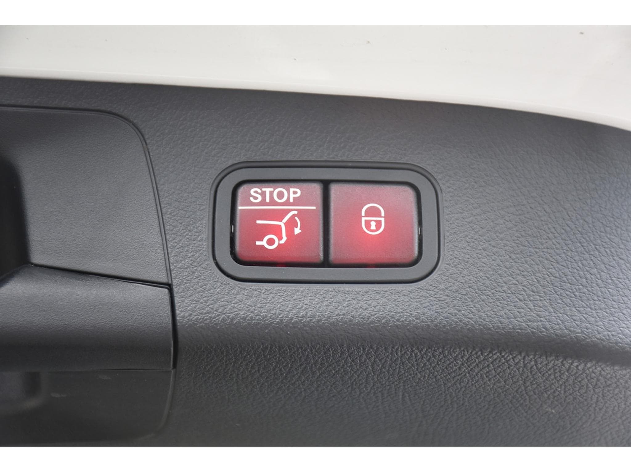 Mercedes GLA 200 CDI AMG Line 8G-Tronic GPS LANE SIDE CAM KEYLESS 1° MAIN (2021) - Photo 23