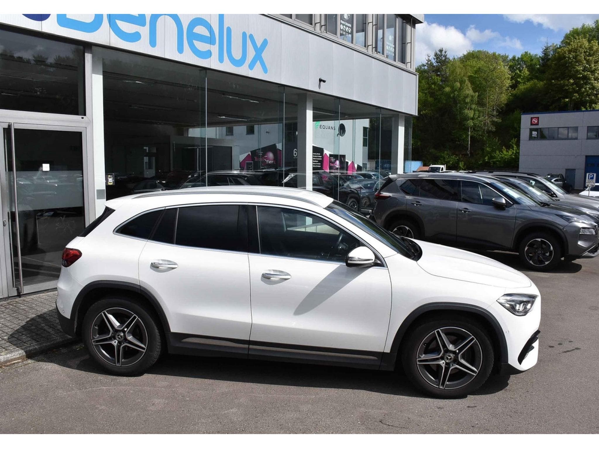 Mercedes GLA 200 CDI AMG Line 8G-Tronic GPS LANE SIDE CAM KEYLESS 1° MAIN (2021) - Photo 3